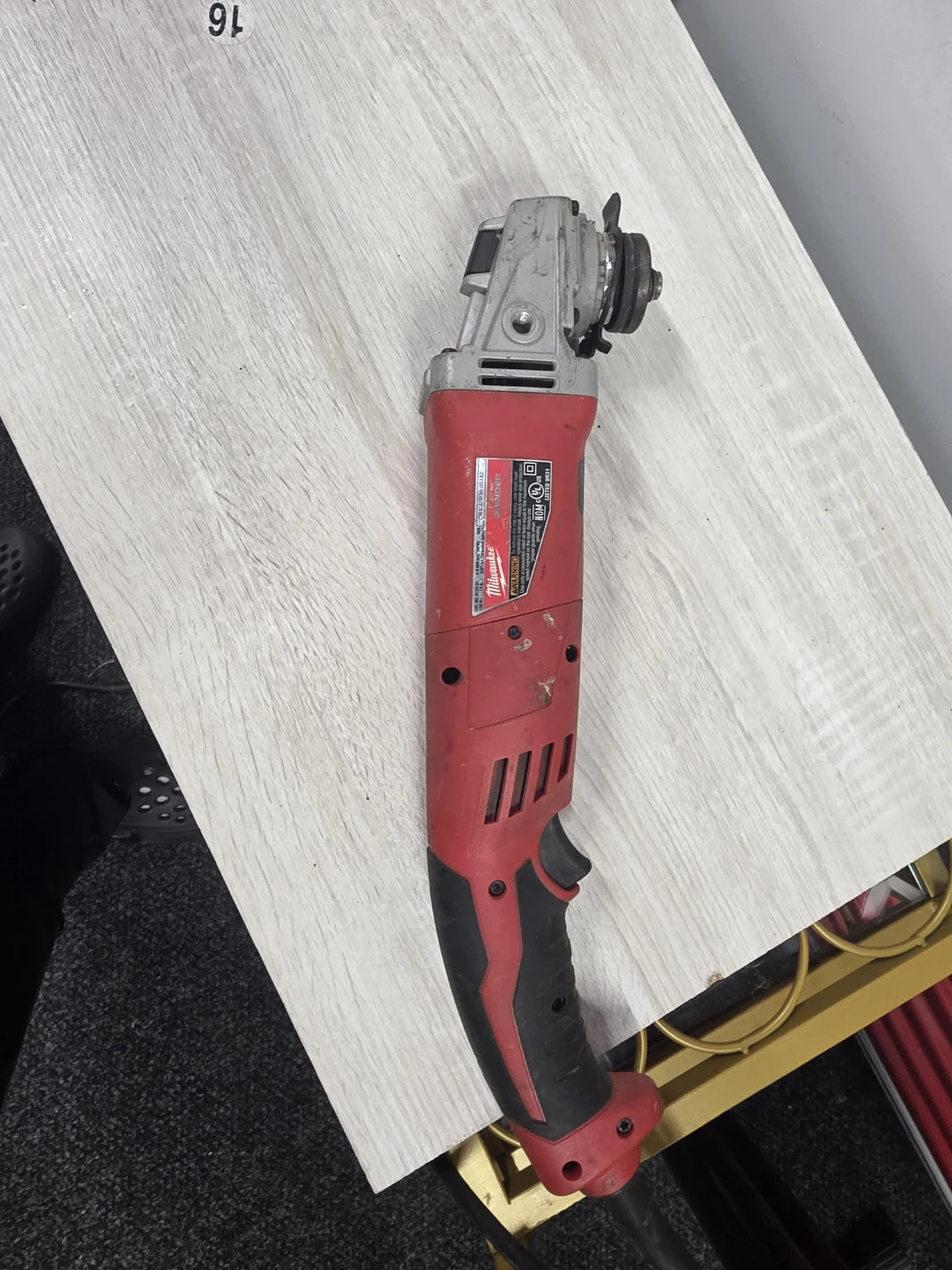 Milwaukee 6146-25 7.5 Amp 4-1/2" Angle Grinder - photo 3