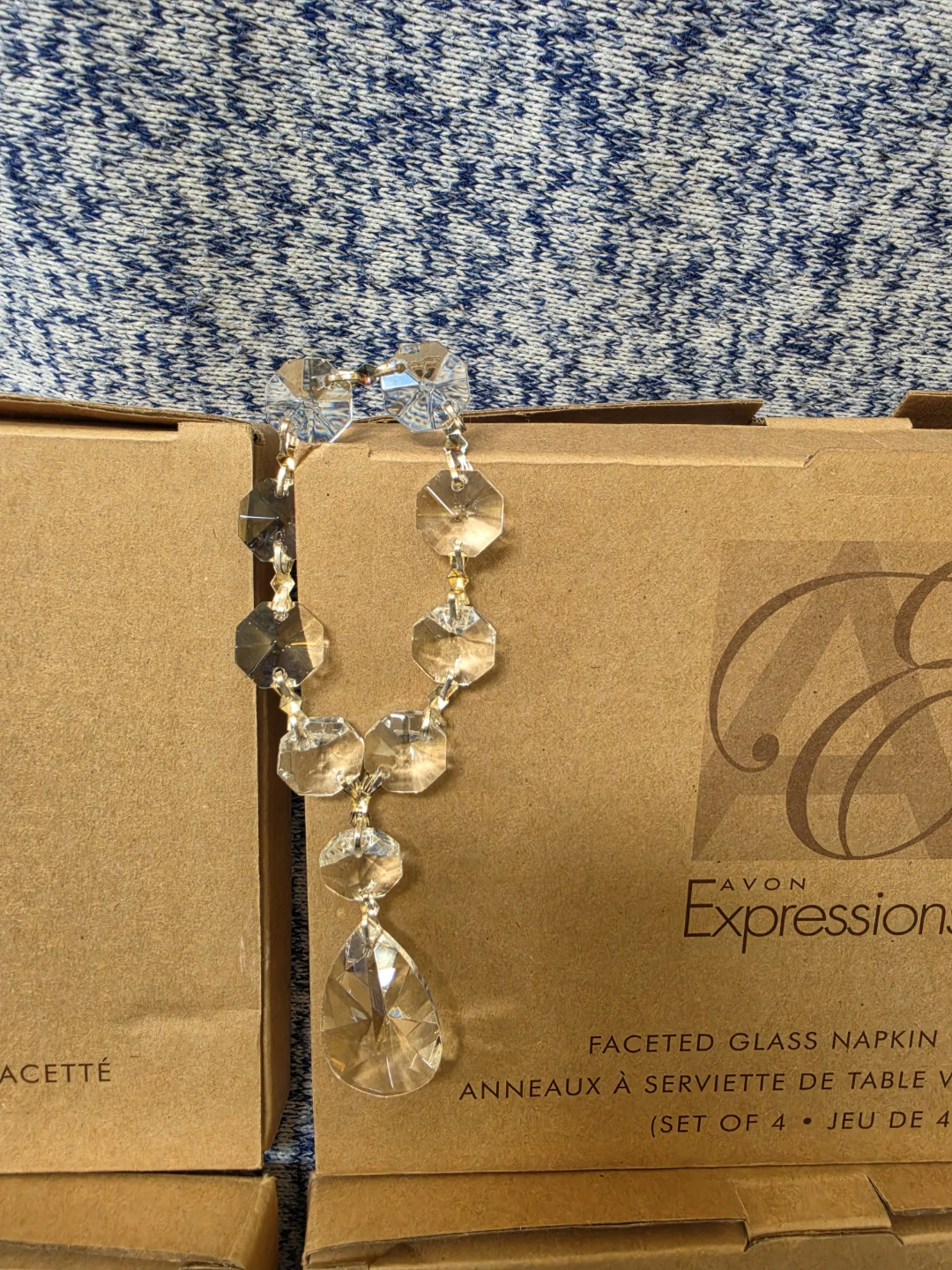 Avon Expressions Faceted Glass Napkin Rings (Set of 4) - photo 3