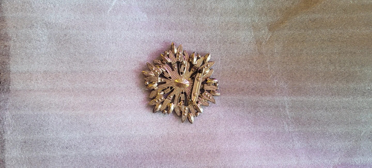 Brown and gold rhinestone flower brooch - photo 4