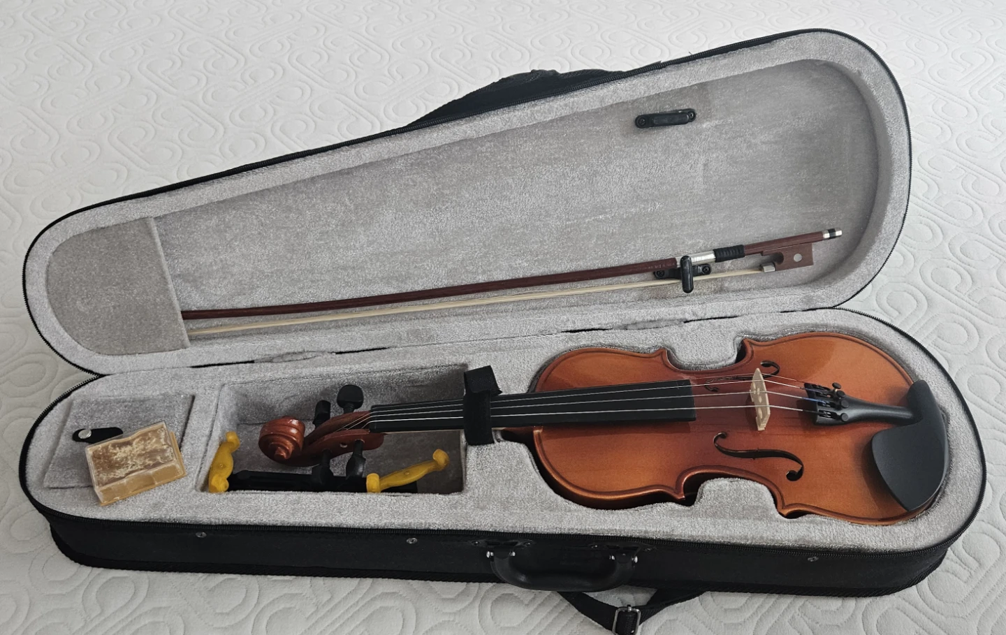 1/2 size Glory Violin with Case and Bow - photo 3
