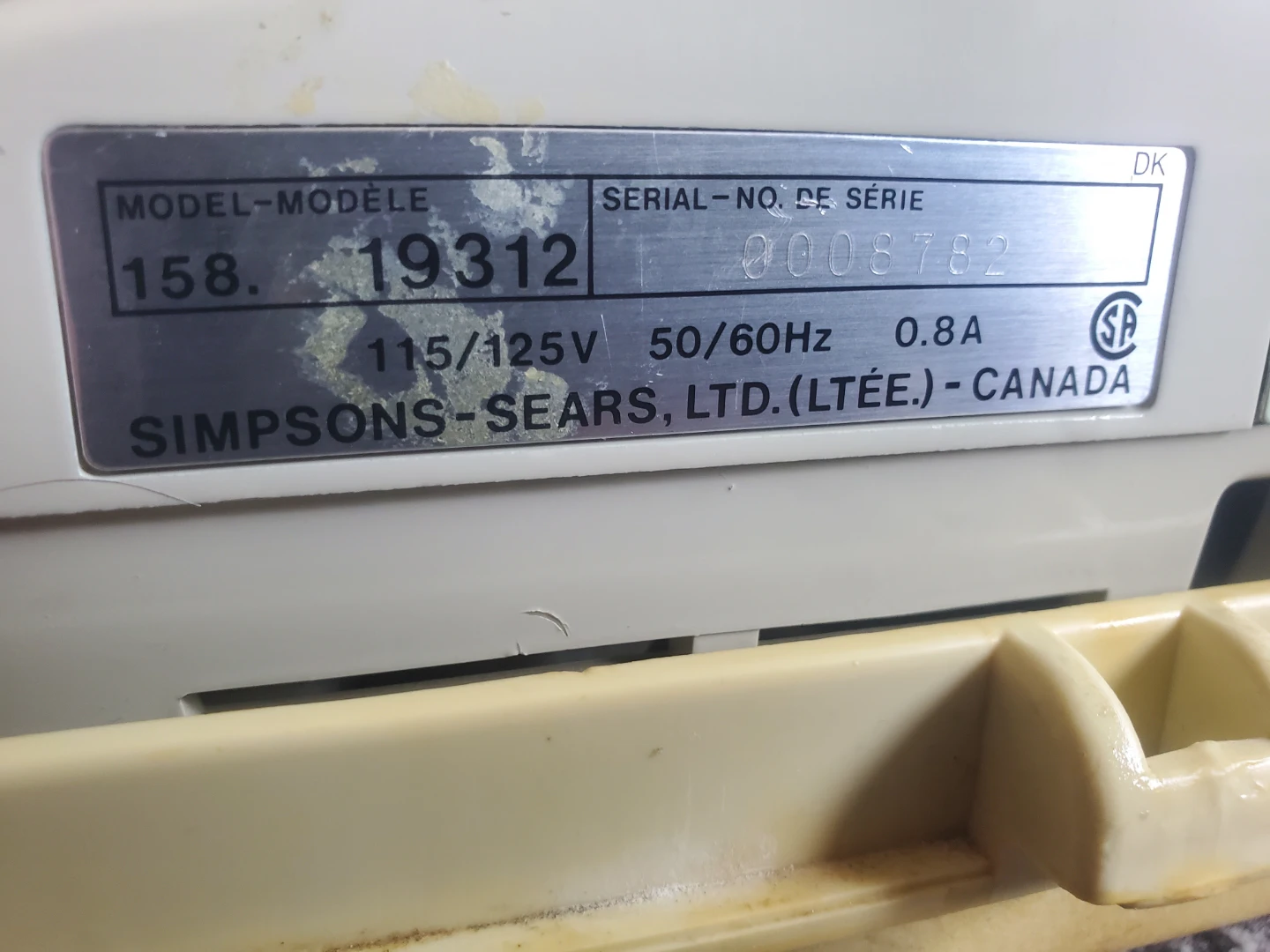 Kenmore sewing machine model 158.19312 - photo 4