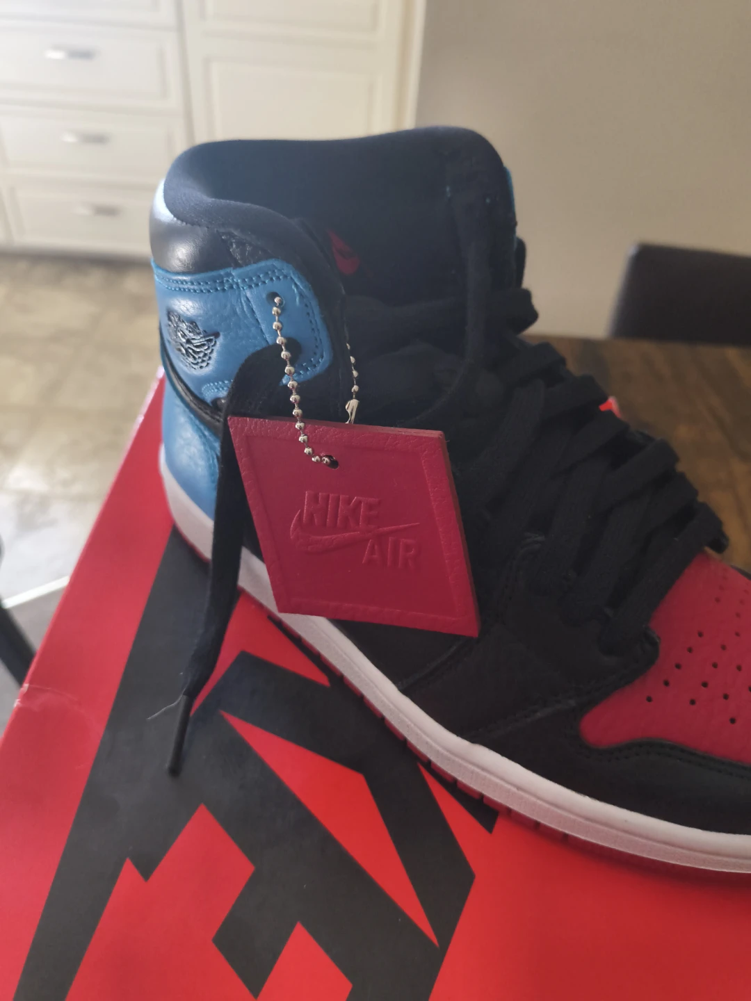 Nike Air Jordan "unc to Chicago" Womens size 7 - photo 5