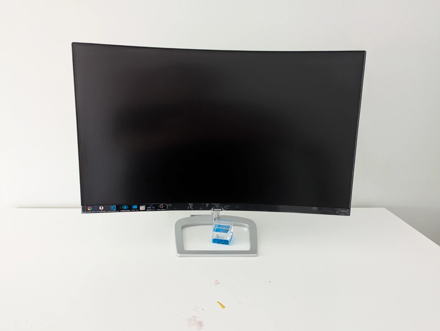 Philips 328E9 Curved Monitor - March 2020