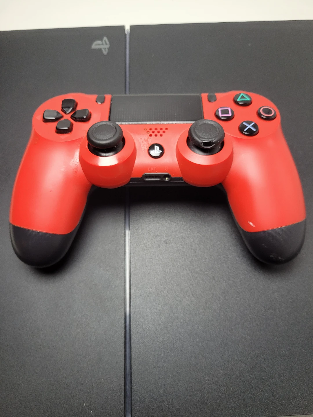 PlayStation 4 + game - photo 3