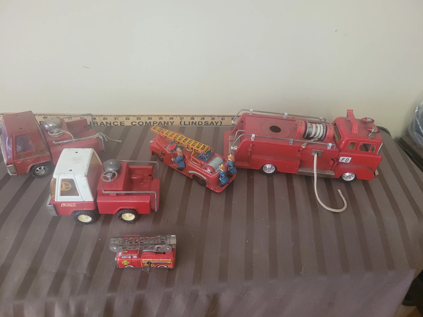 5 Vintage FireTruck Buddy L Tin Litho battery operated Friction