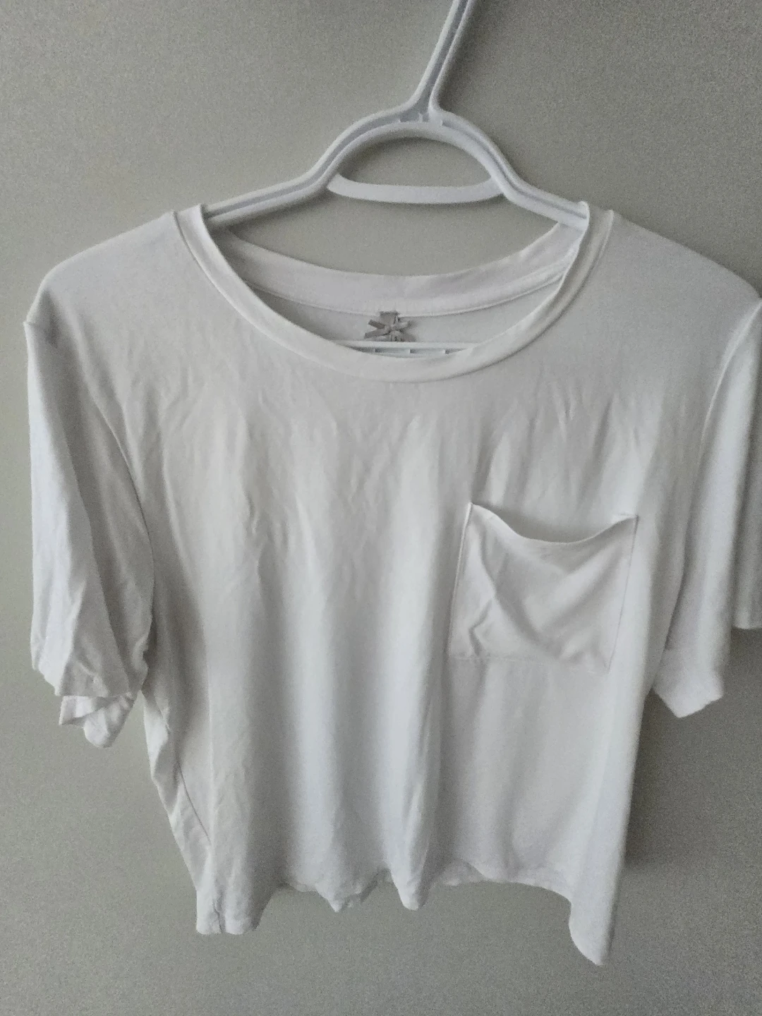 White Short Sleeve Pocket T-Shirt - Small