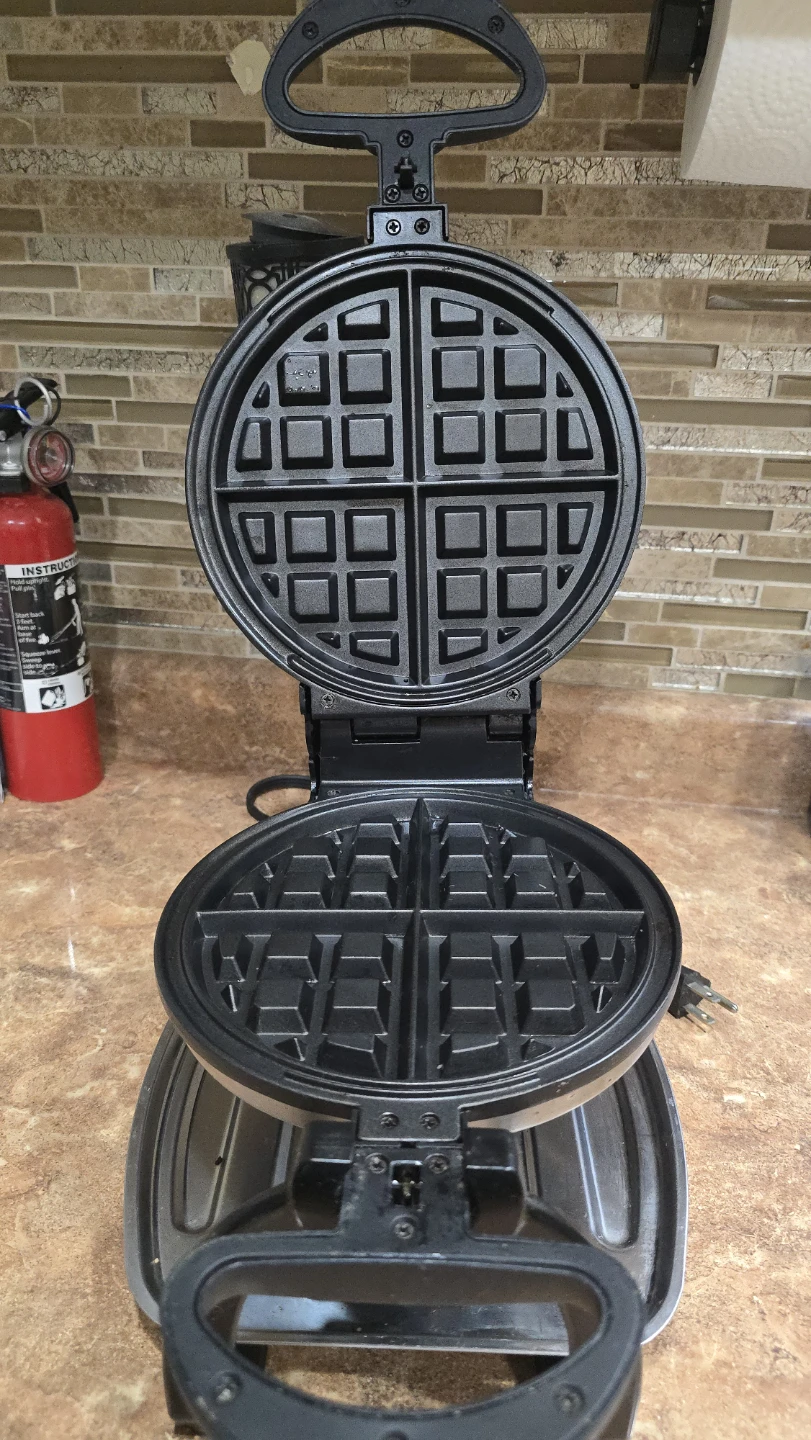 Flip Waffle Maker