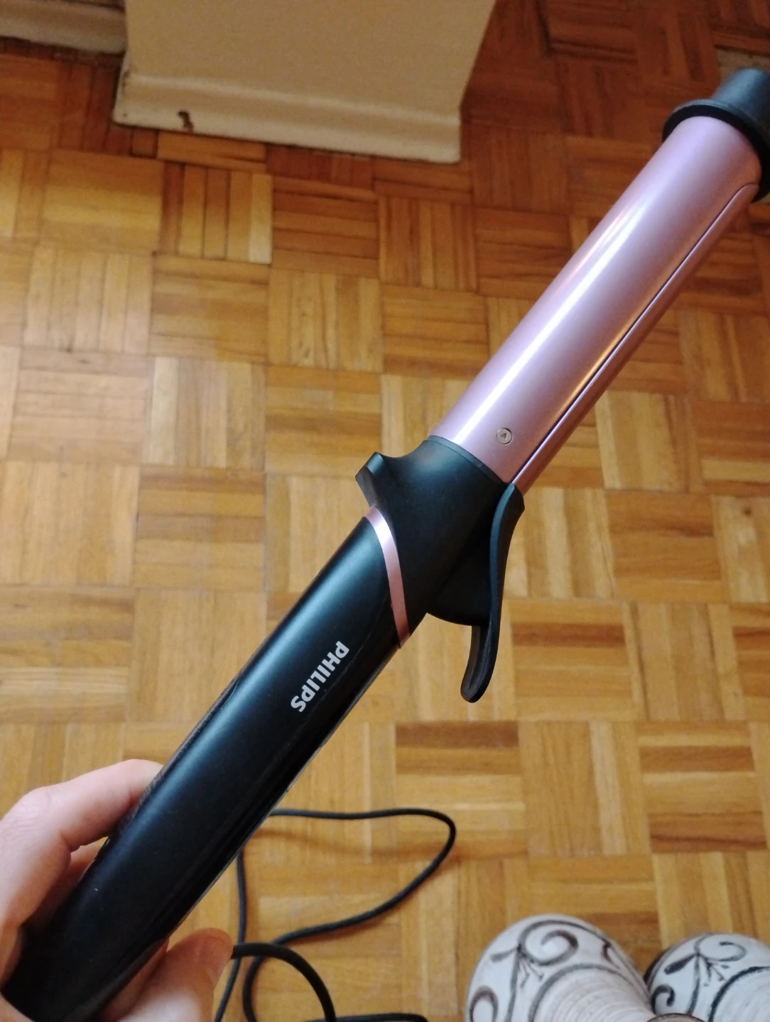 NEW Philips European Curling Wand  (no box)