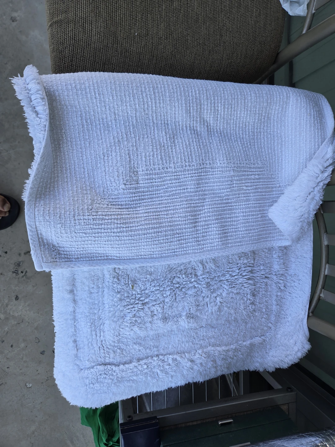 White Bath Mat Set - photo 4