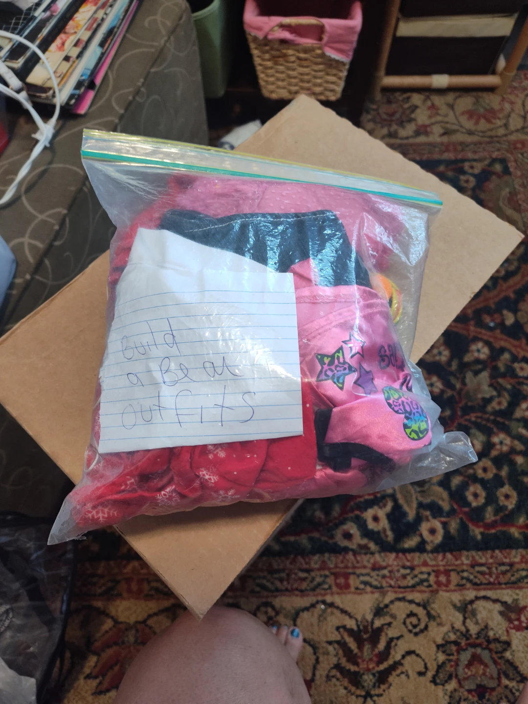 Bag Full Of Clothes (Bear)