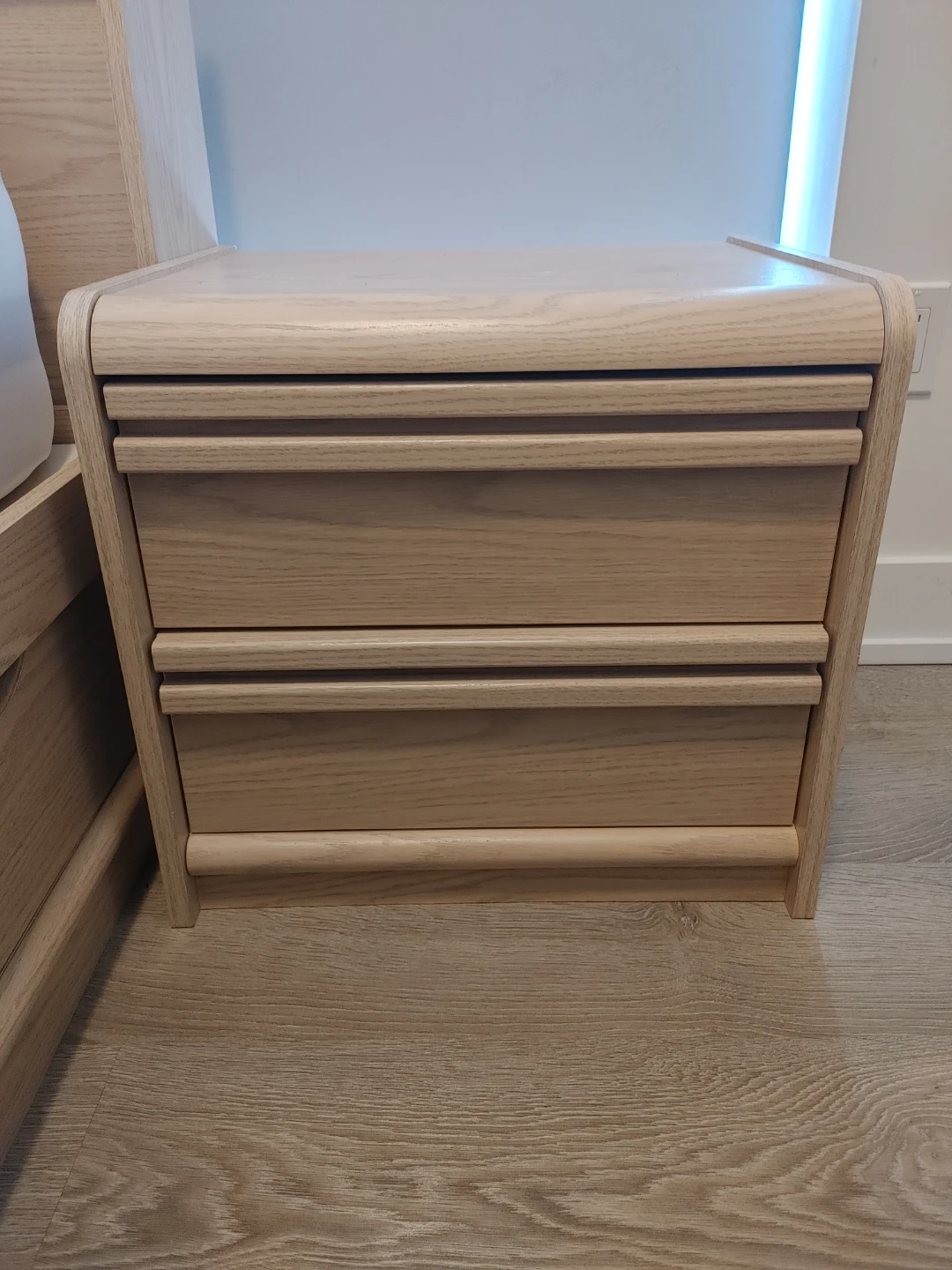 Solid Wood Bedroom Set - photo 2