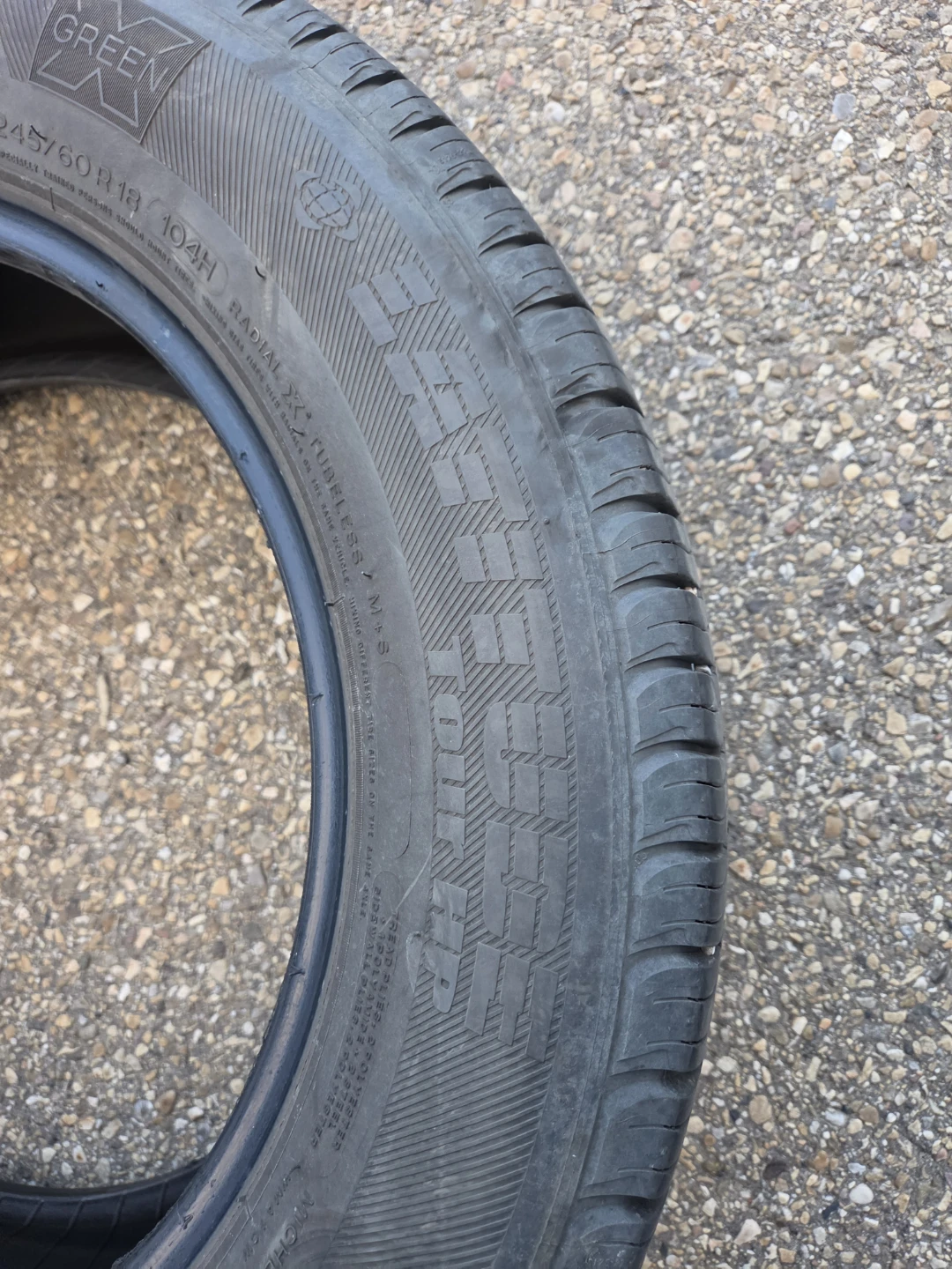 245/60R18Michelin Tires - photo 5