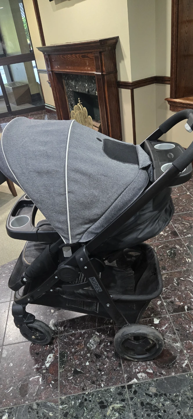 Graco Stroller and Snugride 35 Infant Car Seat Travel System