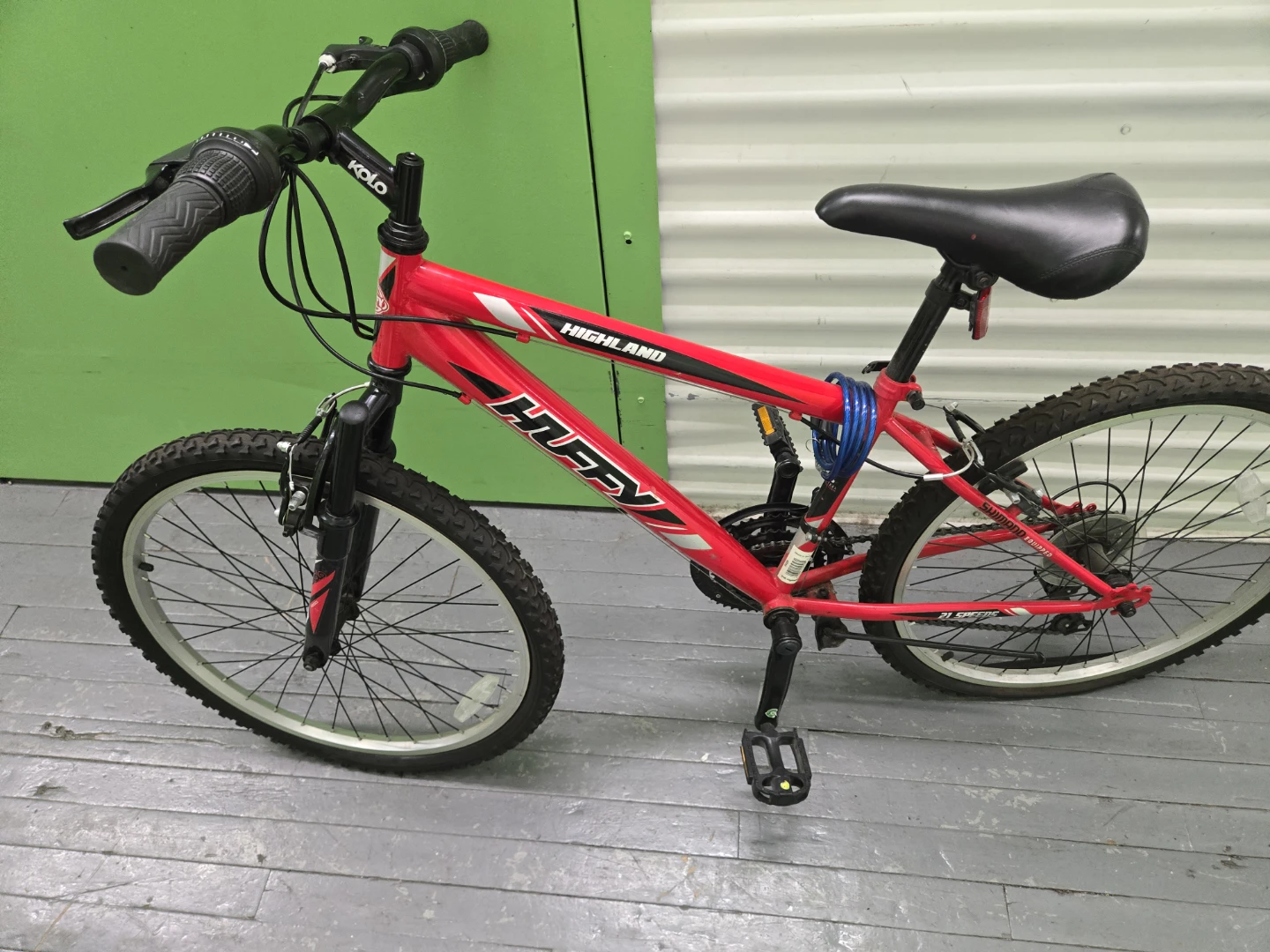 Huffy Highland Red Mountain Bike - 21 Speeds