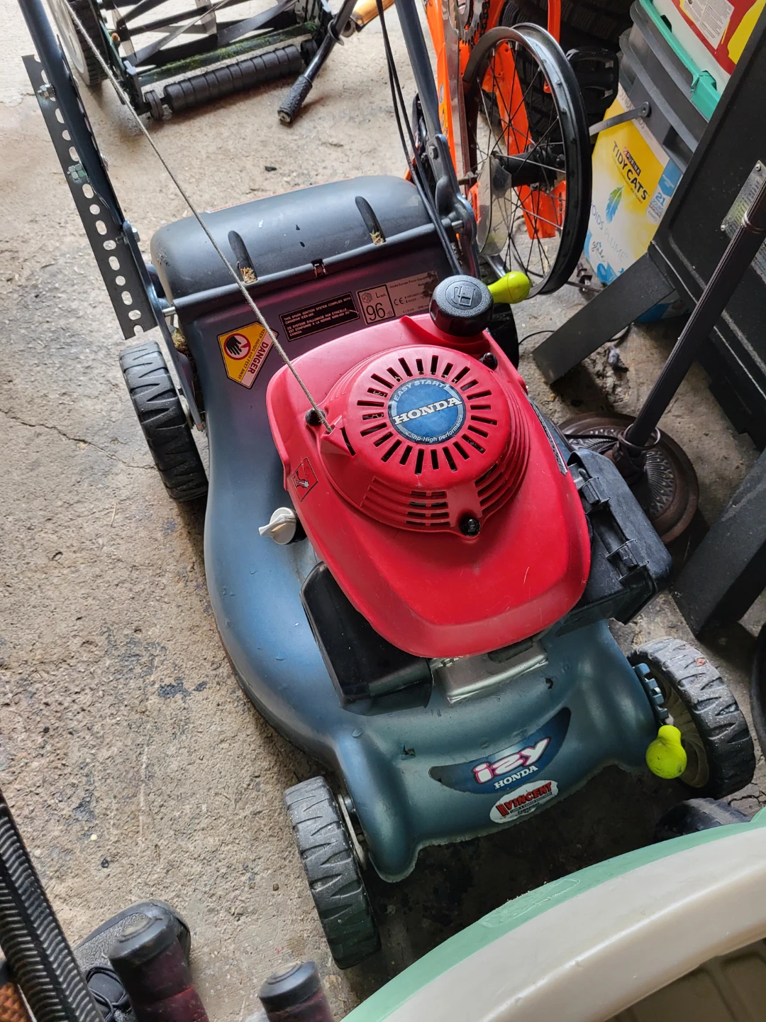 Honda Lawnmower starts first pull