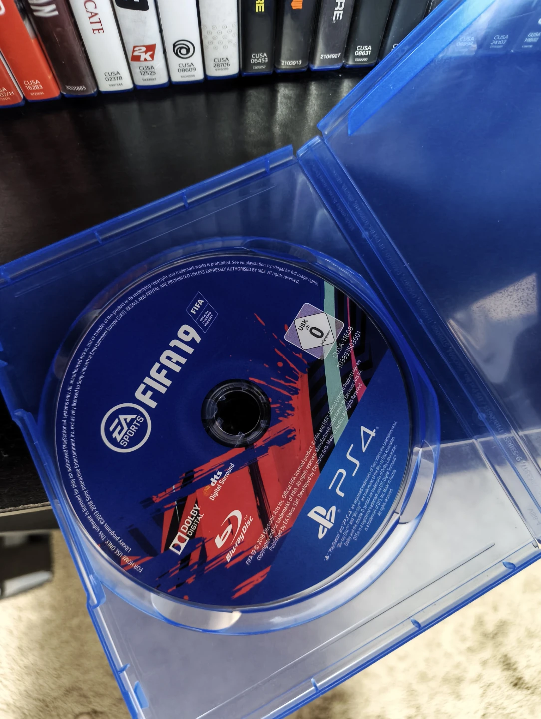 PS4 slim and games bundle - photo 3