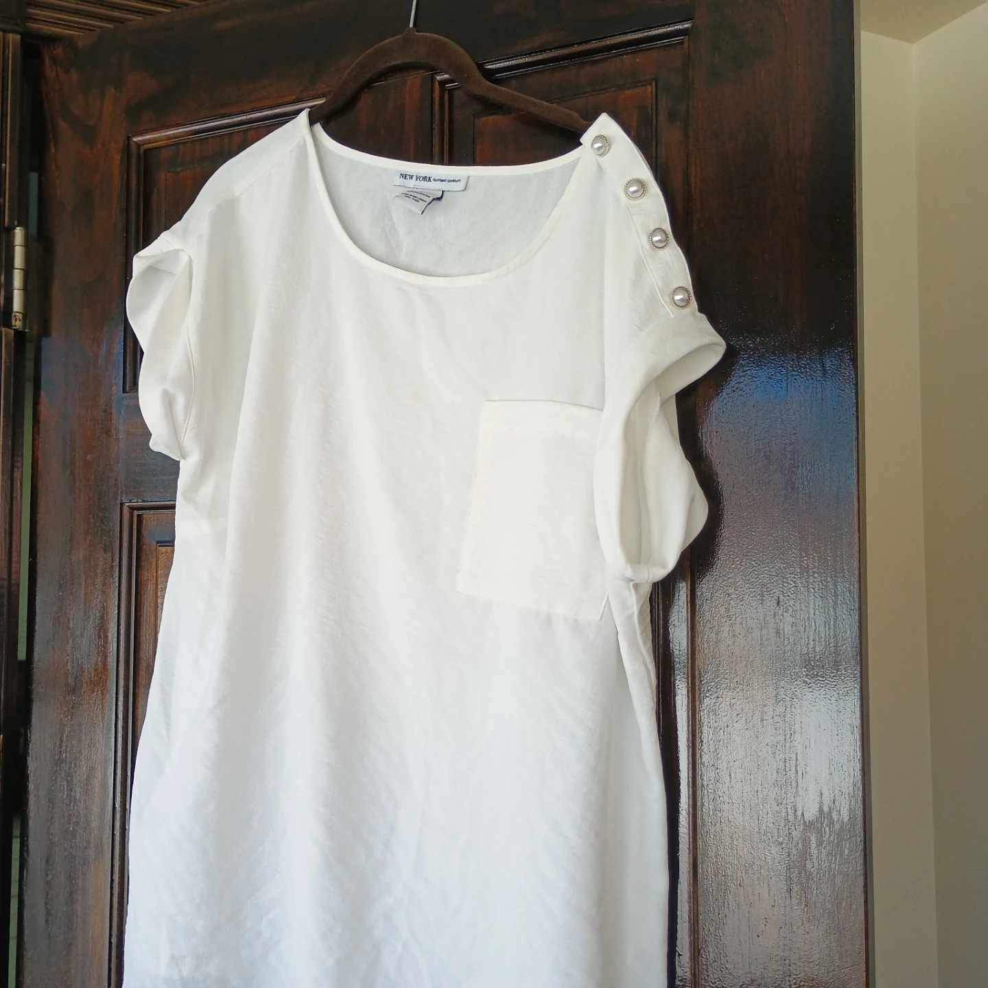 White New York Clothing/ Tunic Top Size L