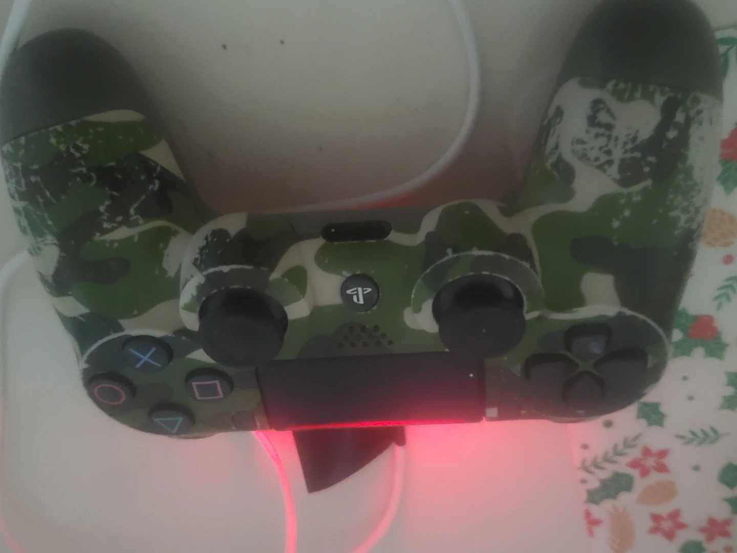 Sony PlayStation 4 DualShock 4 Controller - Camo - photo 2