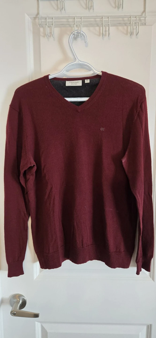 Calvin Klein V-Neck Sweater - Burgundy