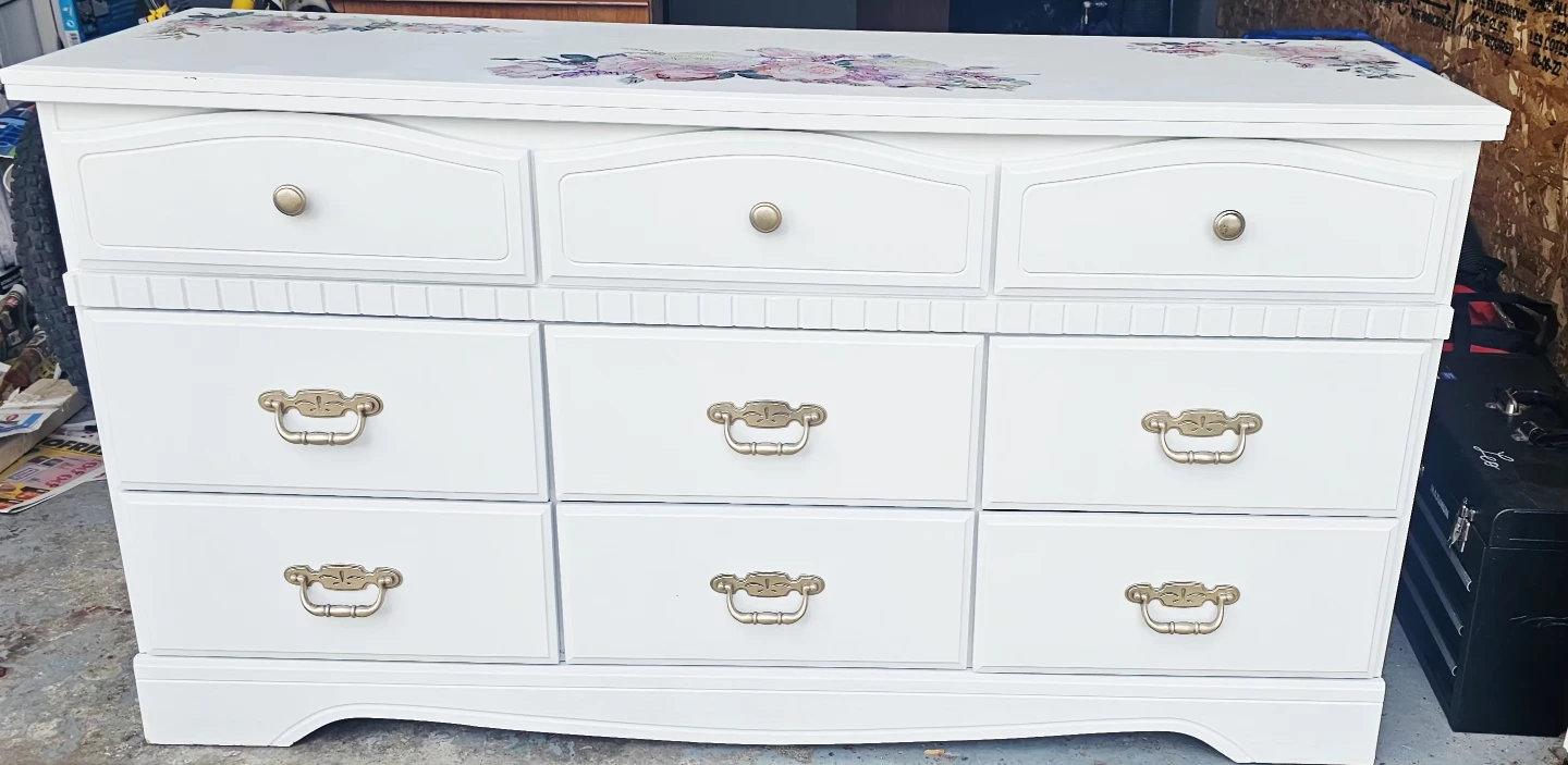 Dresser - photo 2