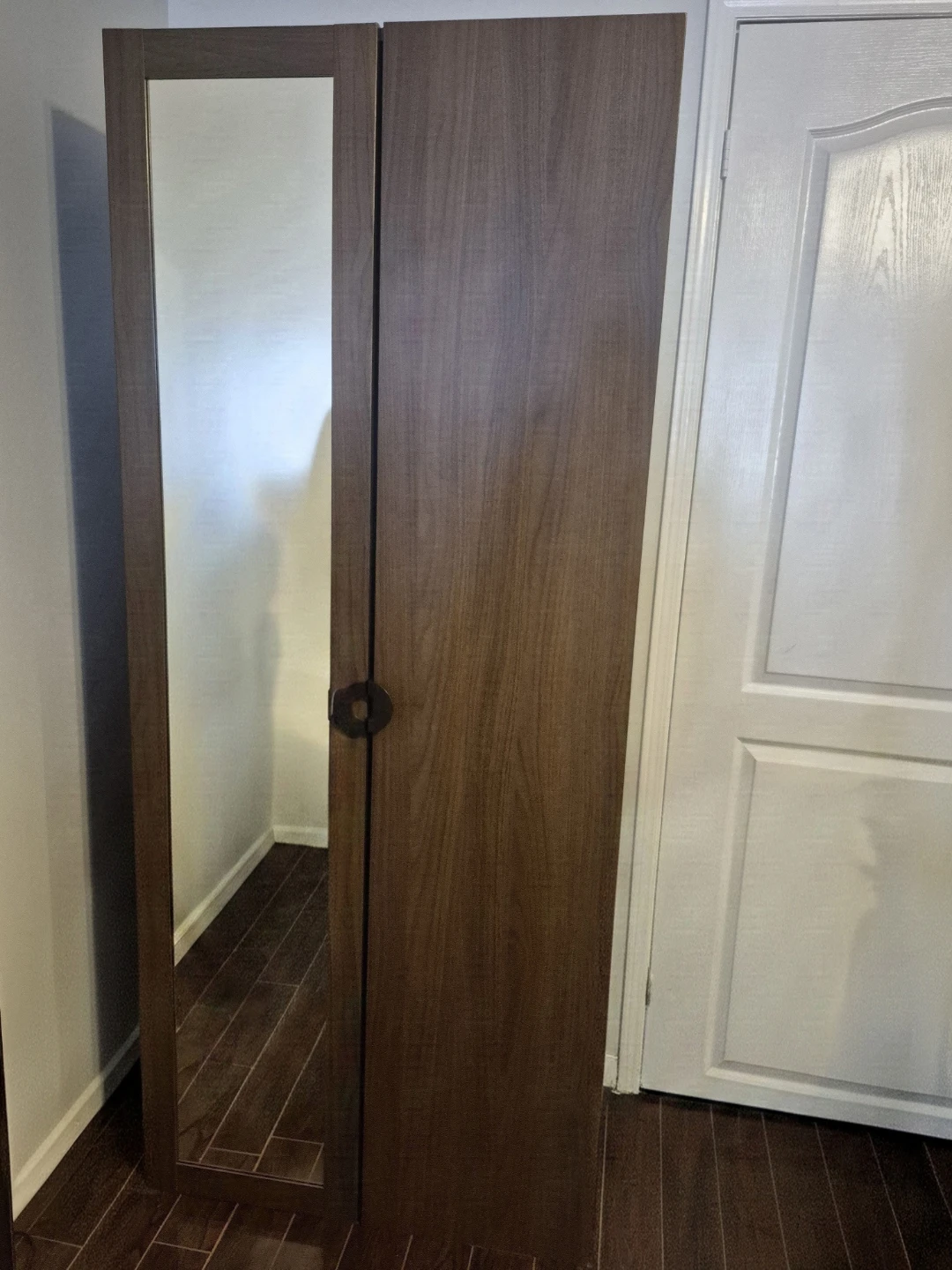 Wardrobe with Mirrored Door