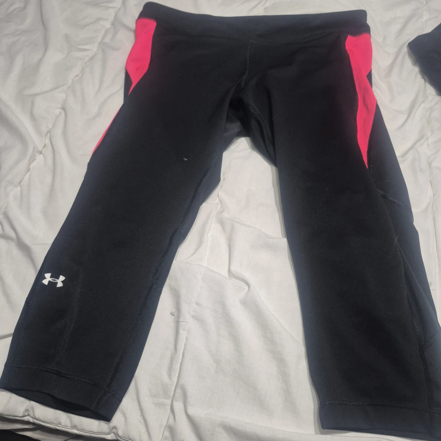 Under Armour Black Pink Capris