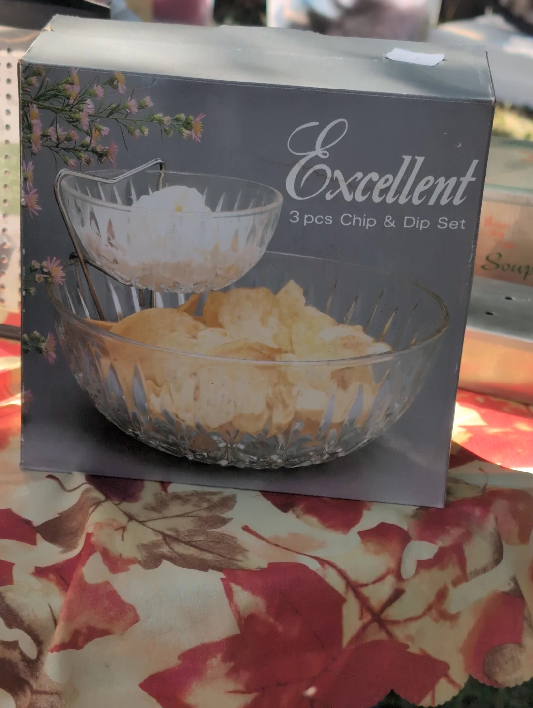 Excellent 3 piece Chip and Dip Set never used