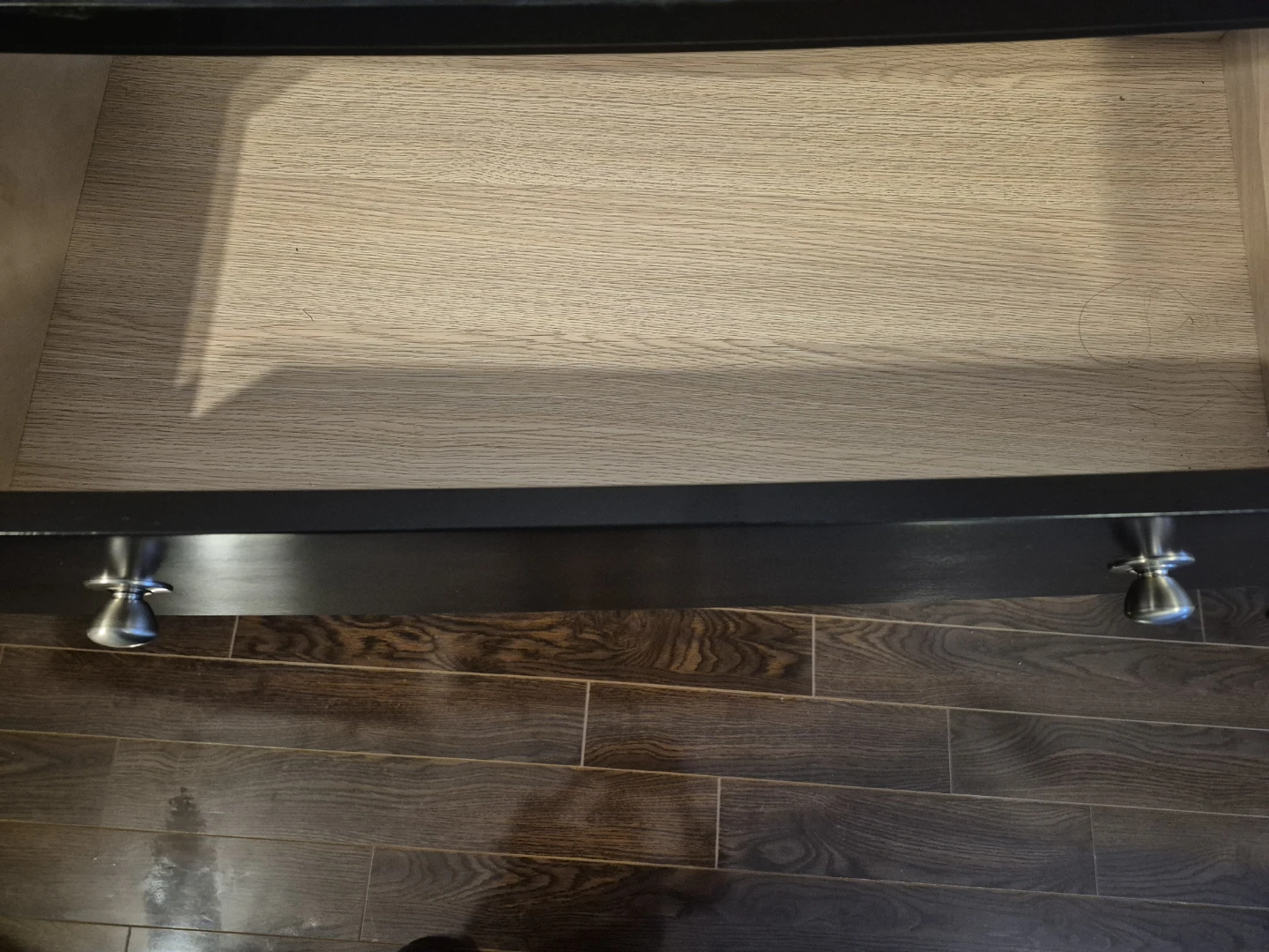 Solid wood Black 6-Drawer Dresser/ TV Stand - photo 3