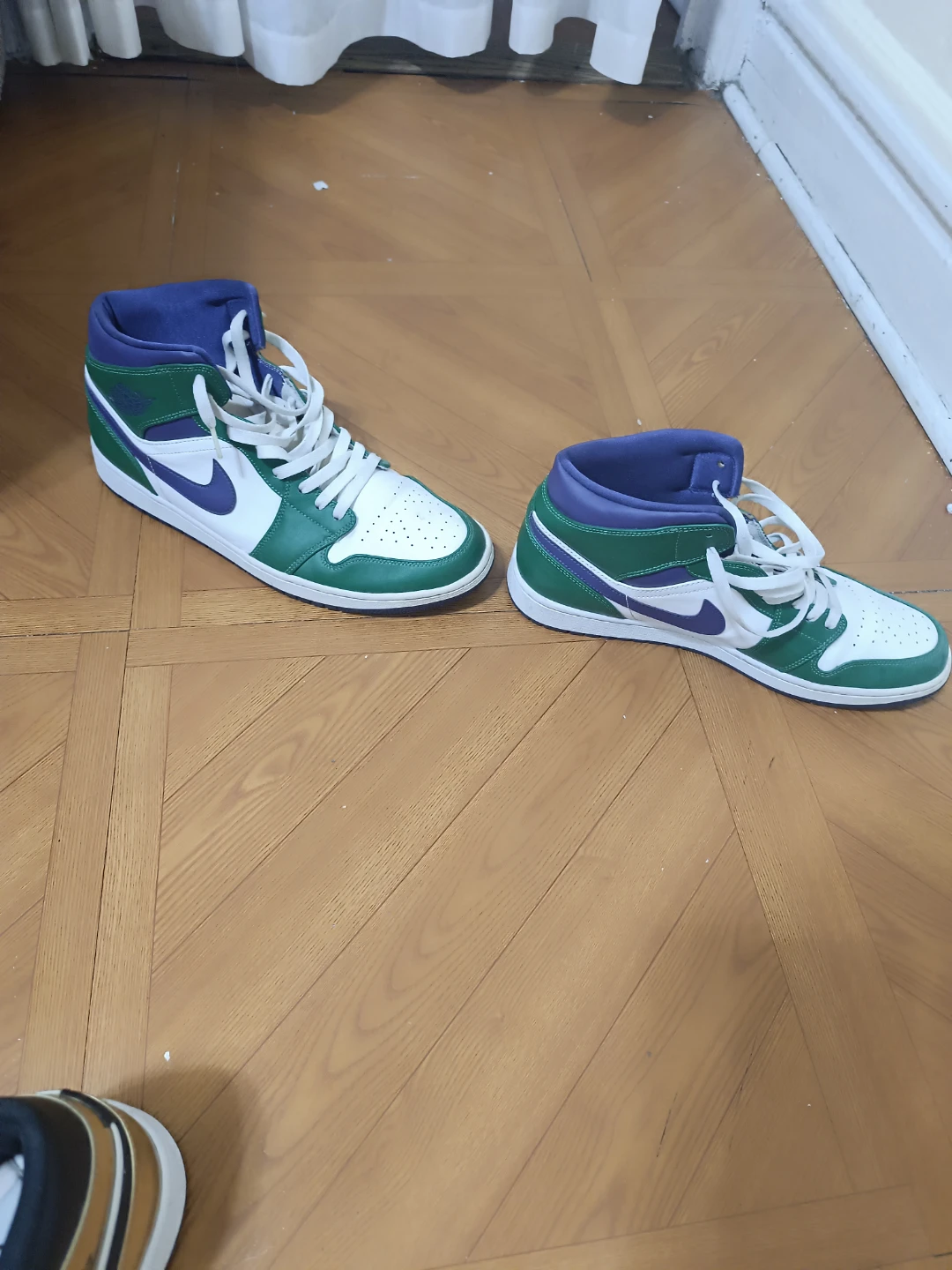 Nike Air Jordan 1 Mid