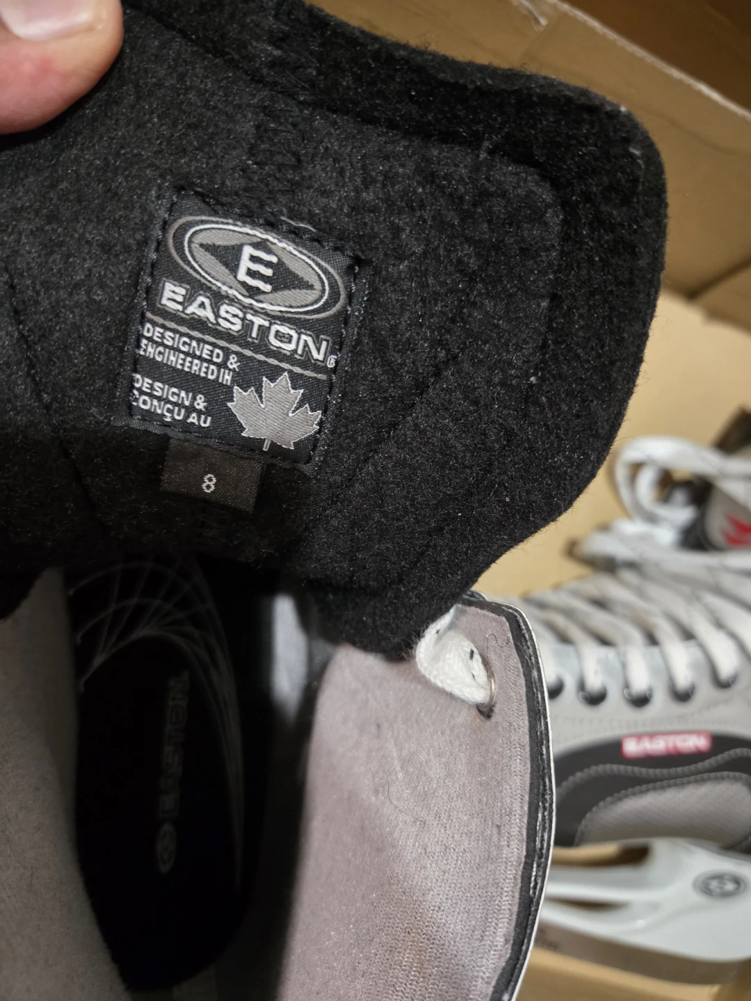 New Easton Synergy Pro IHS Hockey Skates Size 9.5 - photo 2