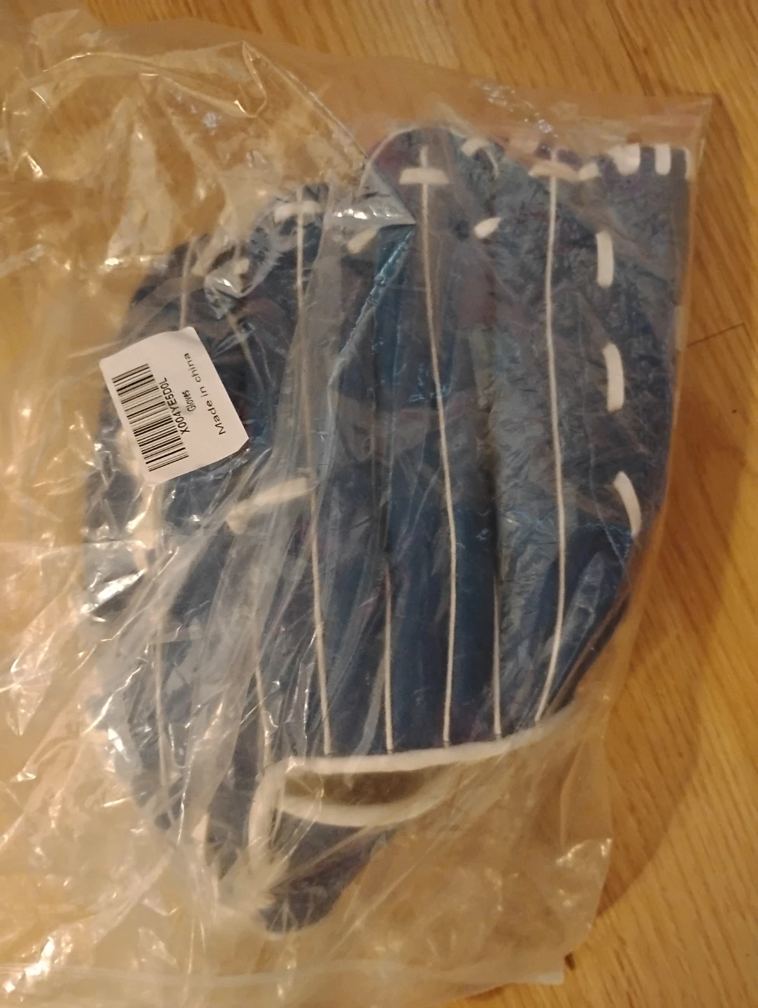 Blue and White Baseball Glove (BRAND NEW - Never Used)