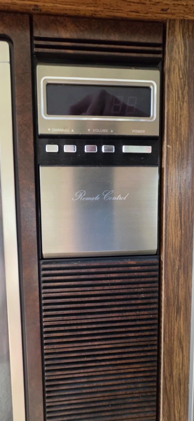 Sears Tube TV - photo 4