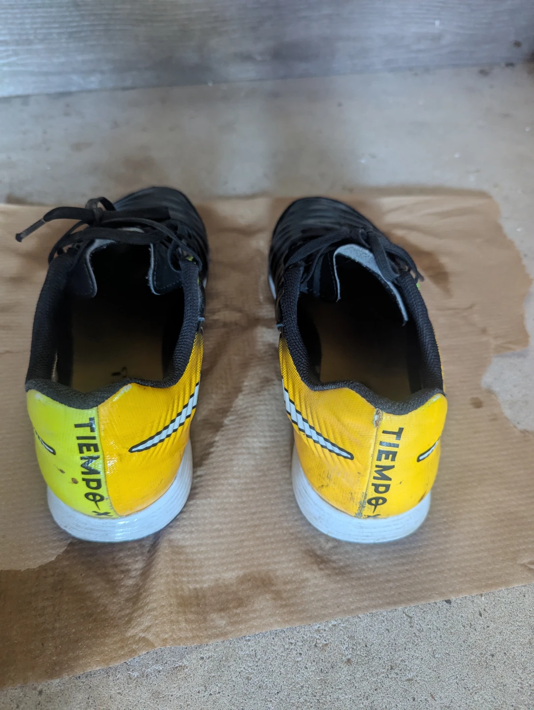 Nike Tiempo Indoor Soccer Shoes - photo 2