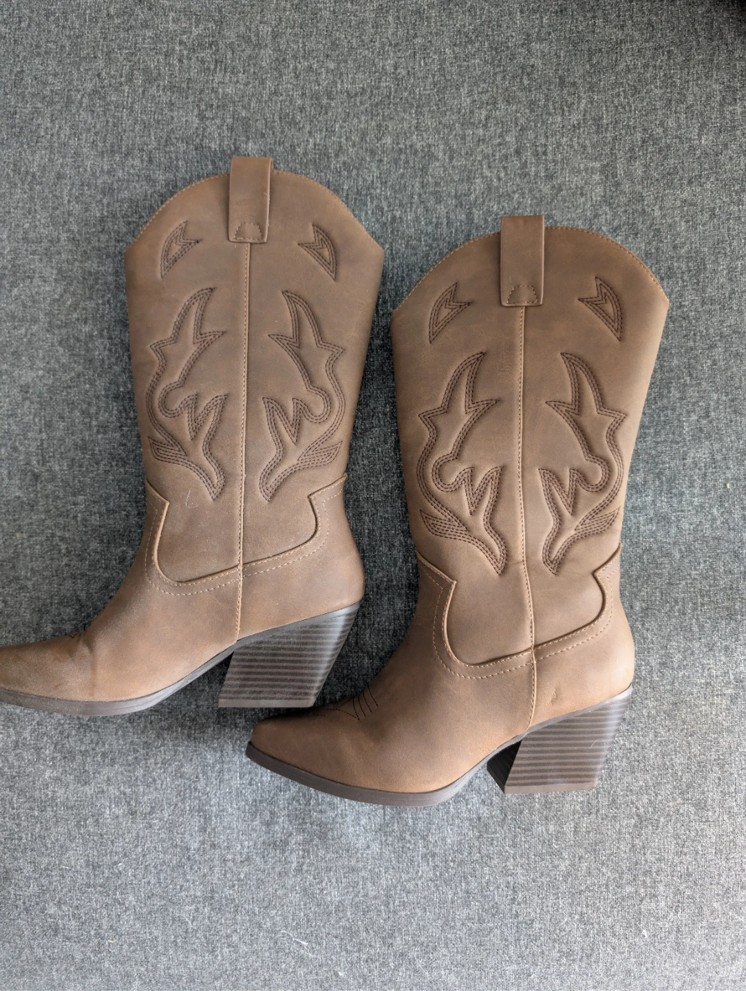 Brown Cowboy Boots US 7