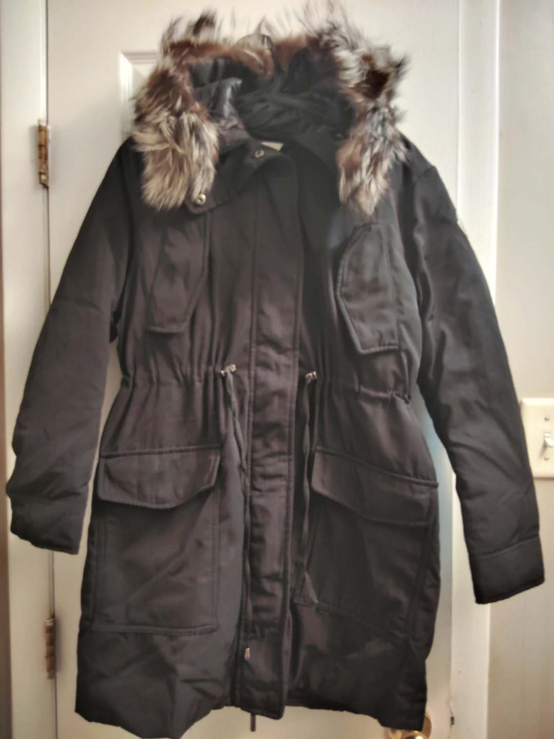 Women’s Black Winter Coat / Parka with Fur Trim Hood (Medium)