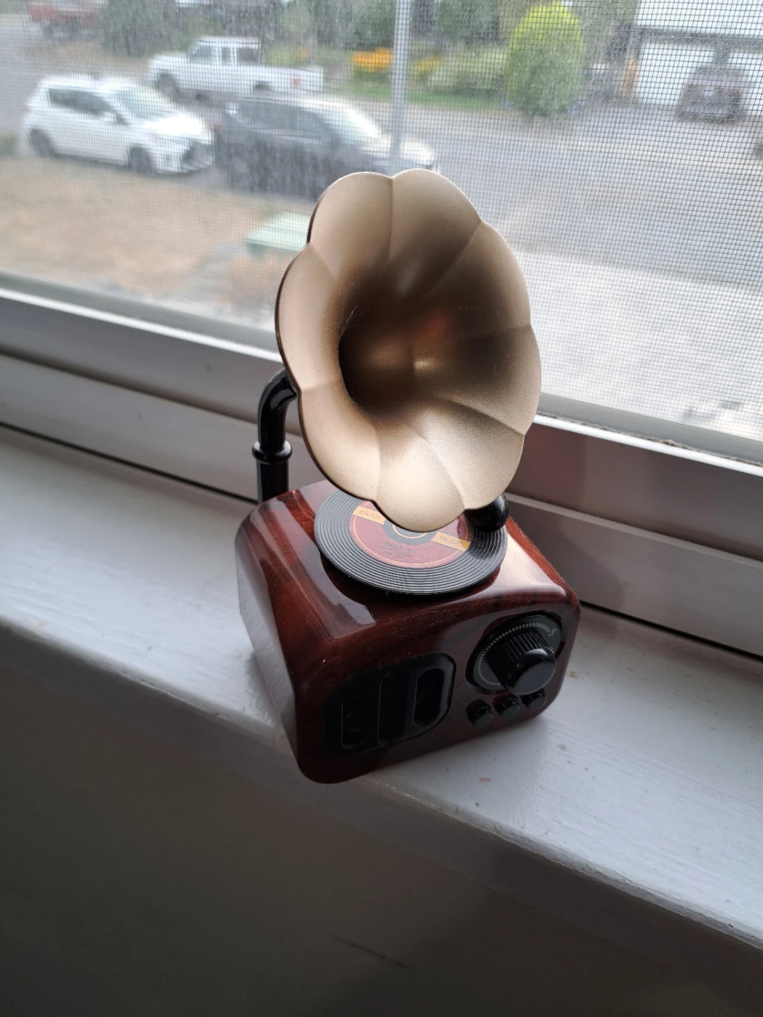 Decorative Gramophone Bluetooth Speaker