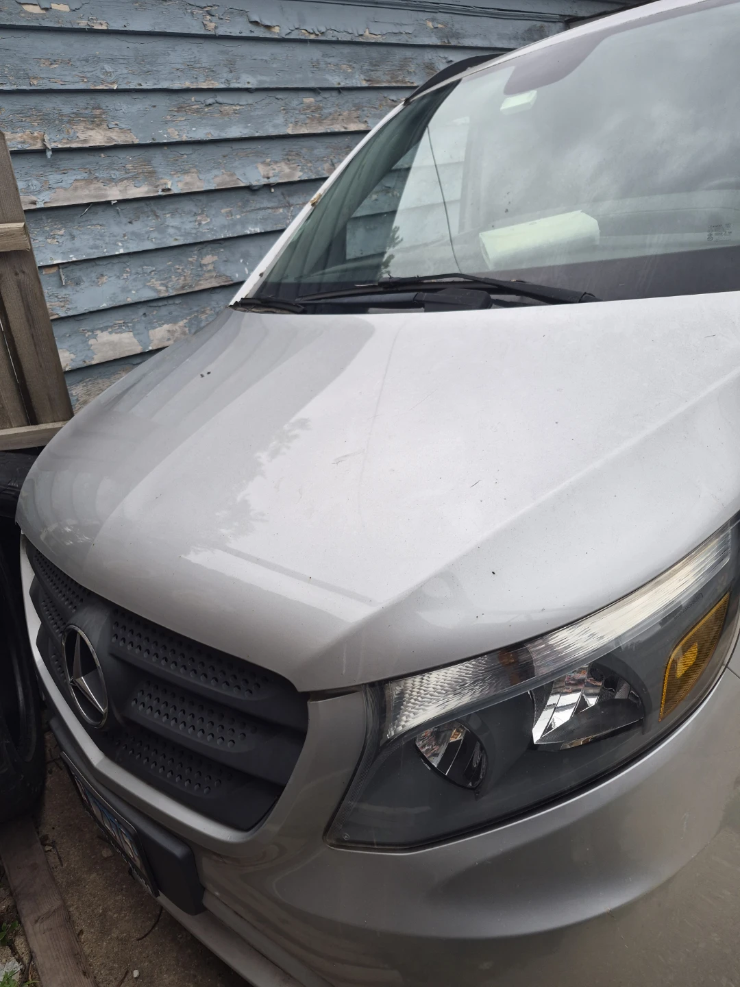 Mercedes-Benz Metris Van - Damaged