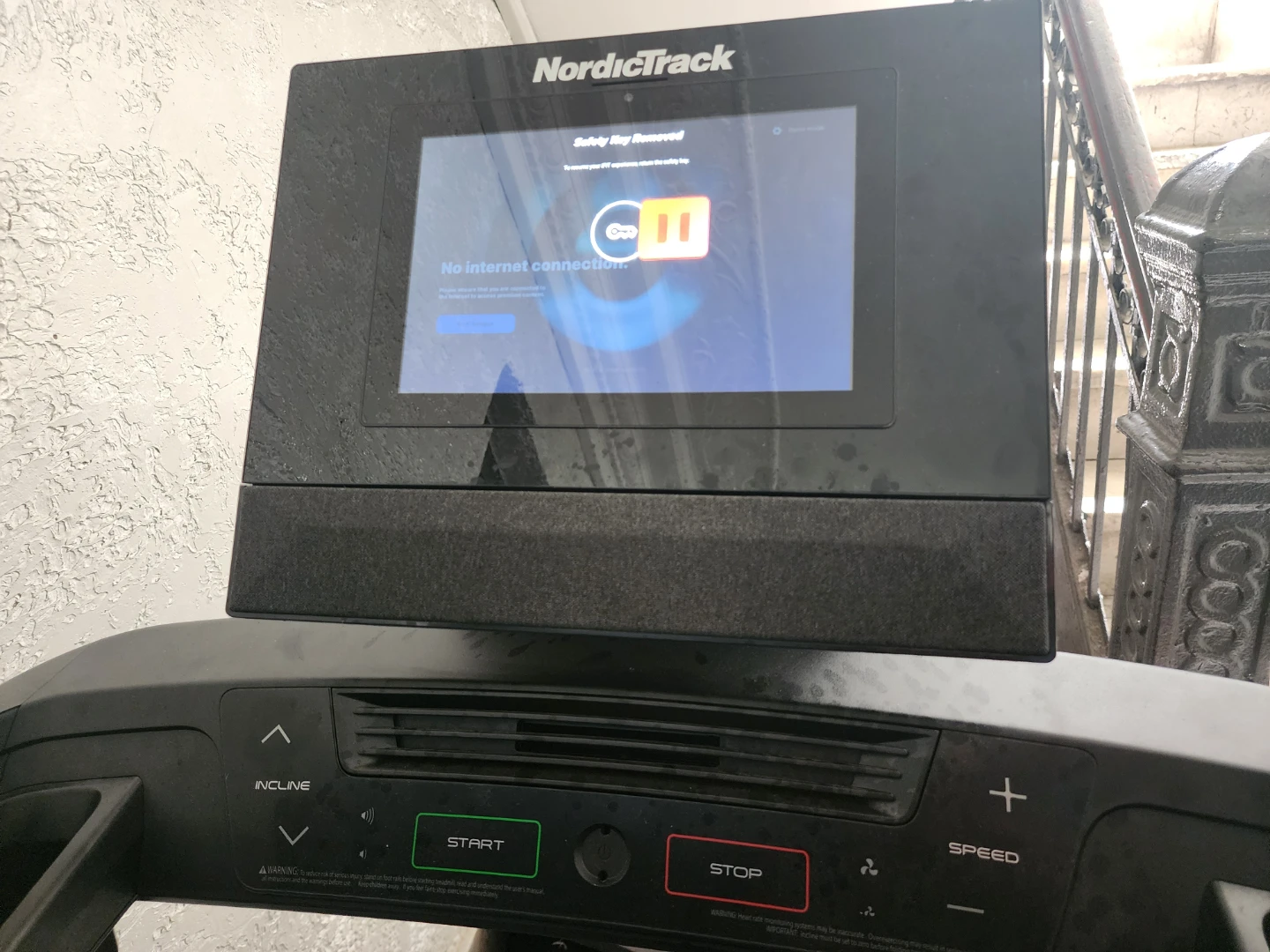 NordicTrack  T series 10 Treadmill - photo 2