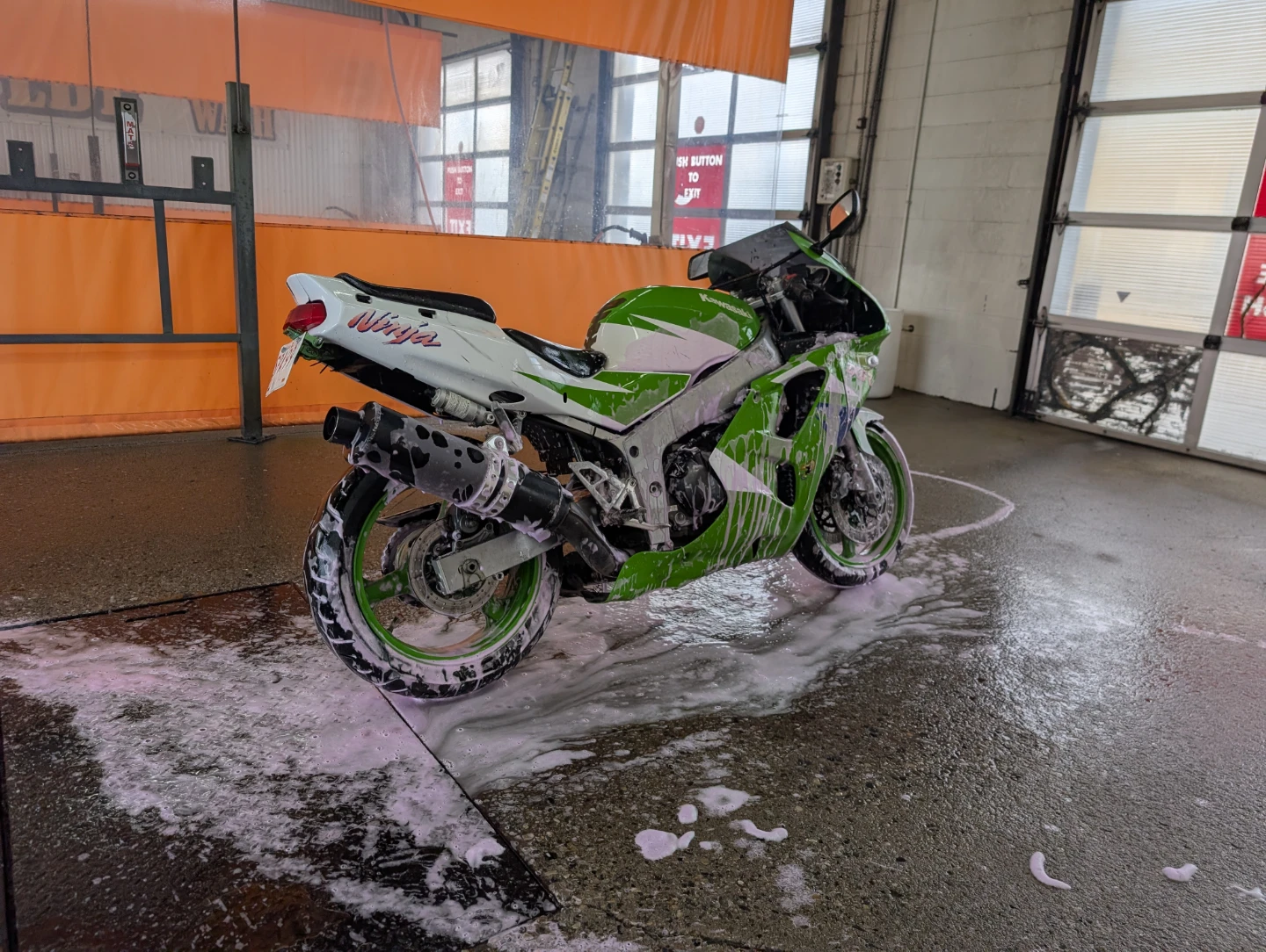 1996 Kawasaki ZX6R - photo 3
