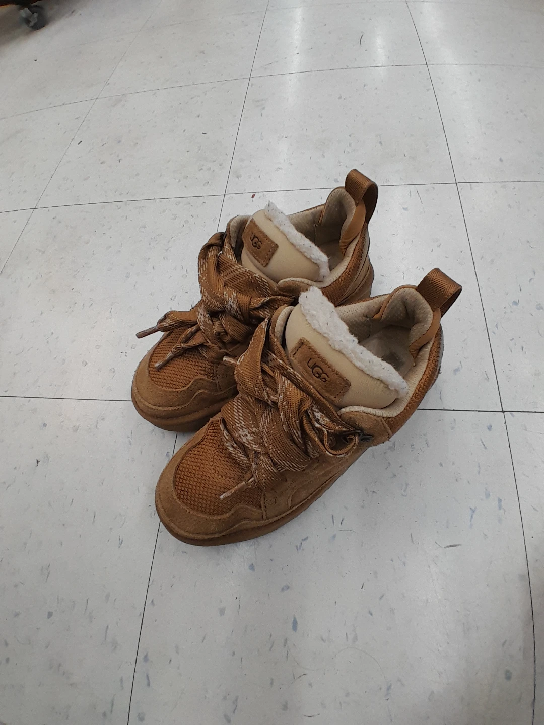 UGG Women's Brown Suede Cozy Sneakers Size 8 - photo 5