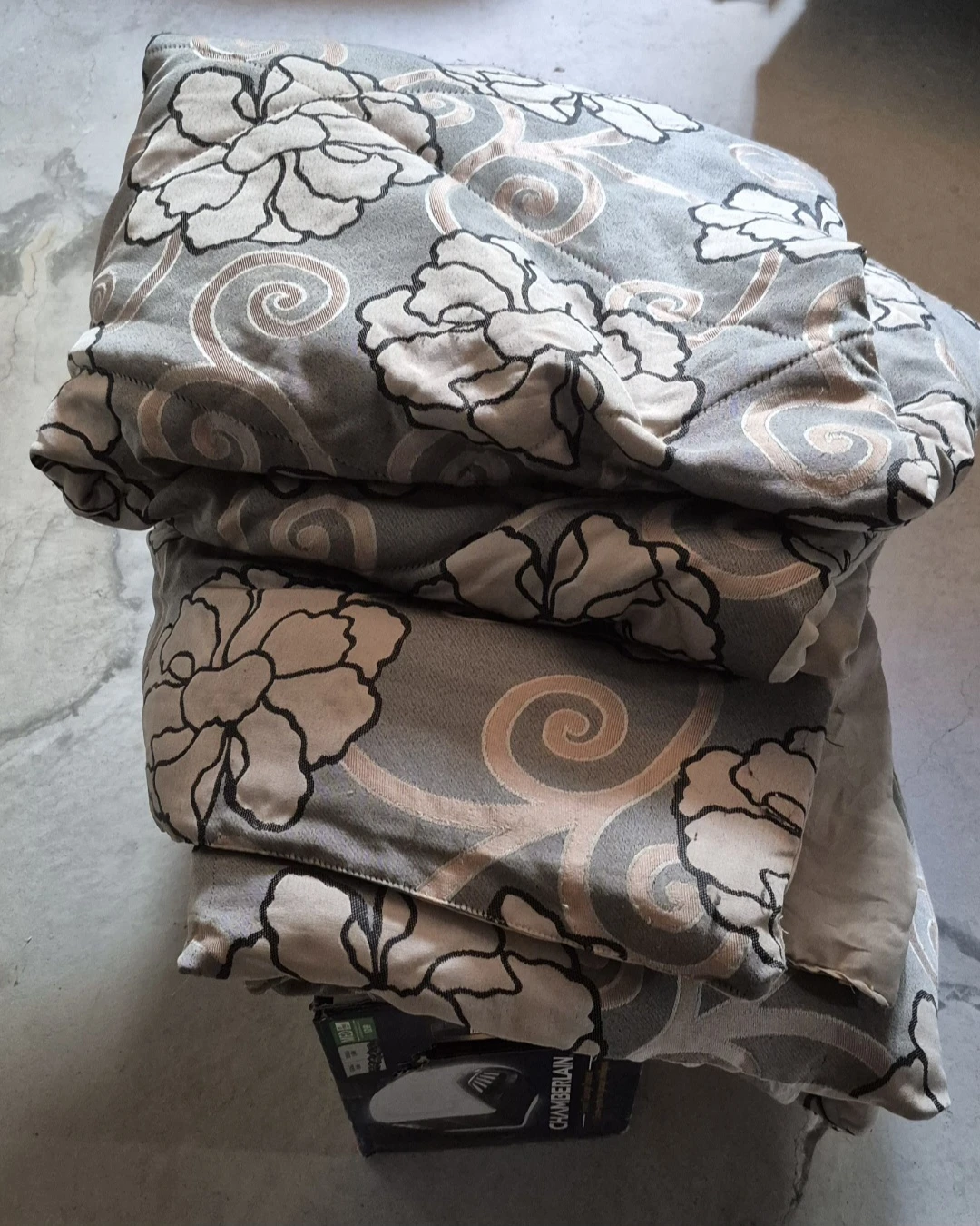 Quilted Throw Blanket with Floral Design - photo 2