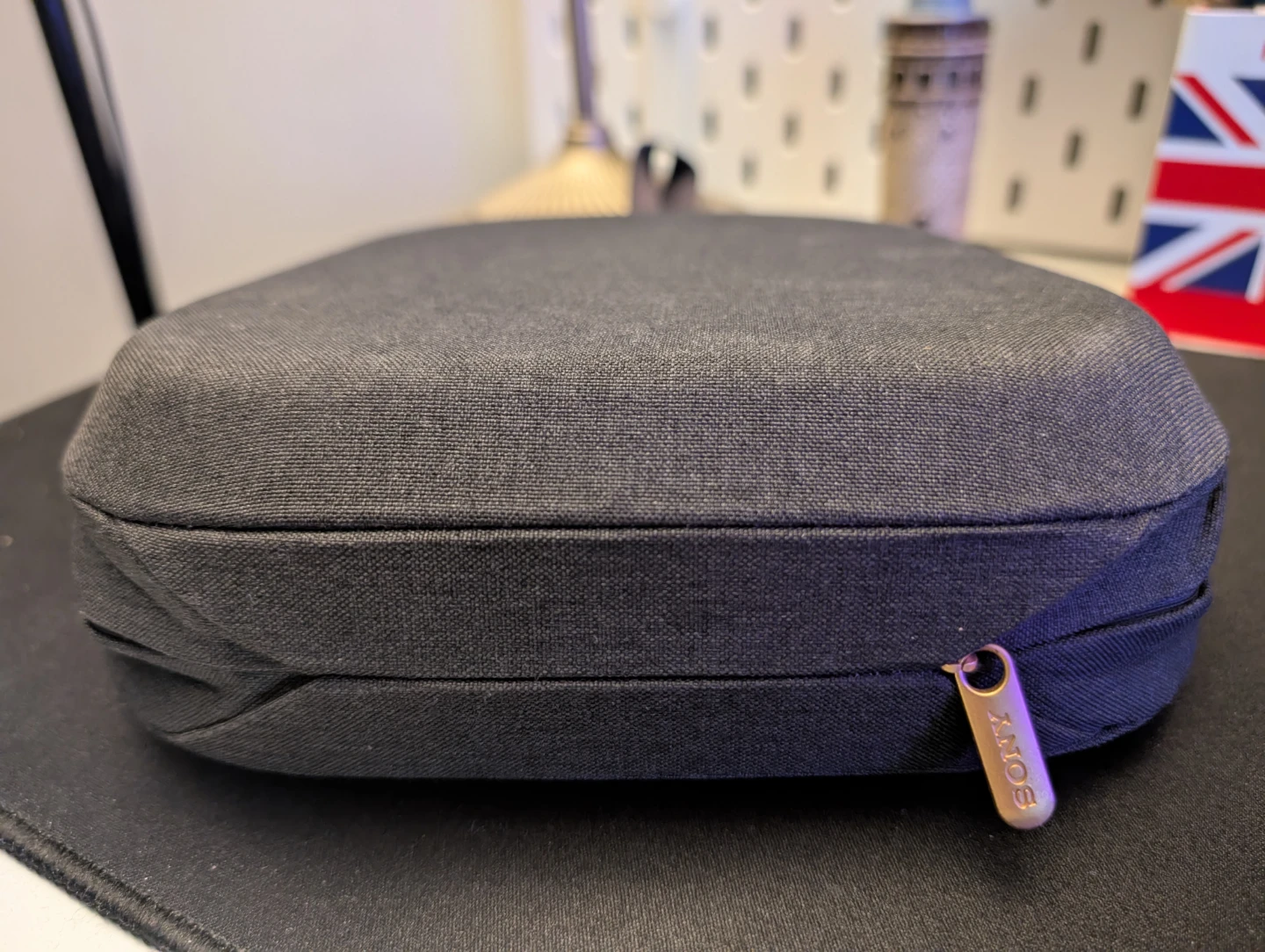 Original Sony Headphones Carrying Case for WH-1000XM5 - photo 3