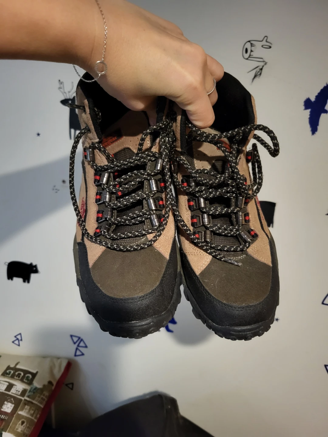 Terragear Hiking Boots Size 9 - photo 2