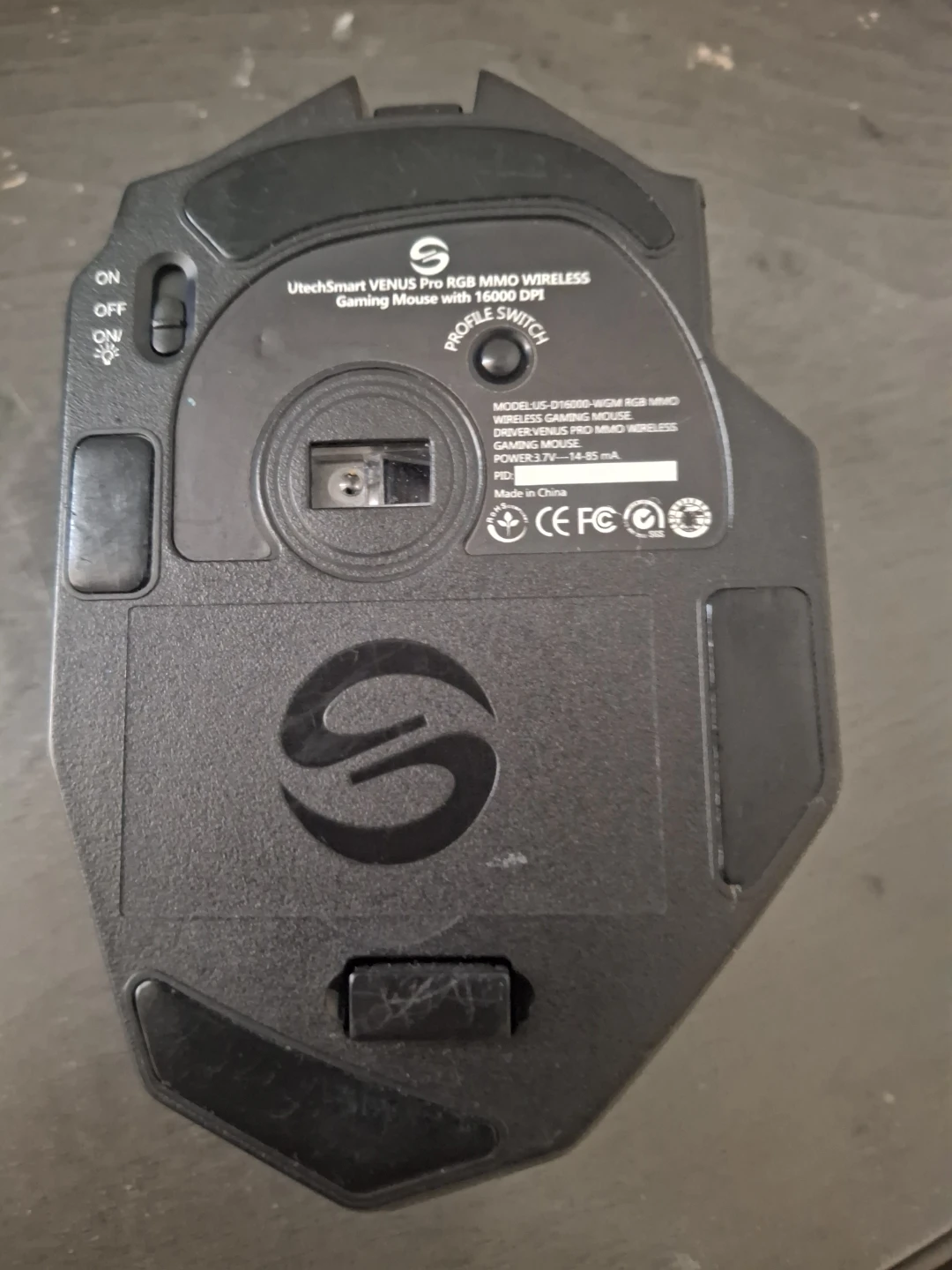 UtechSmart Venus Pro RGB MMO Wireless Gaming Mouse - photo 2