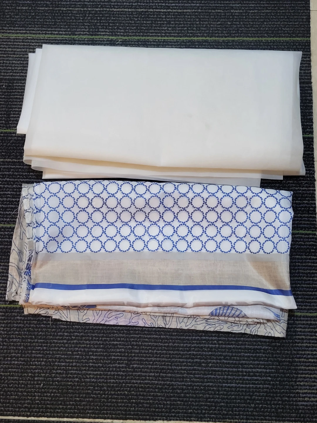 Thick plastic liner 6x6 Ft Shower Curtain Set, For Fast Sale - photo 2