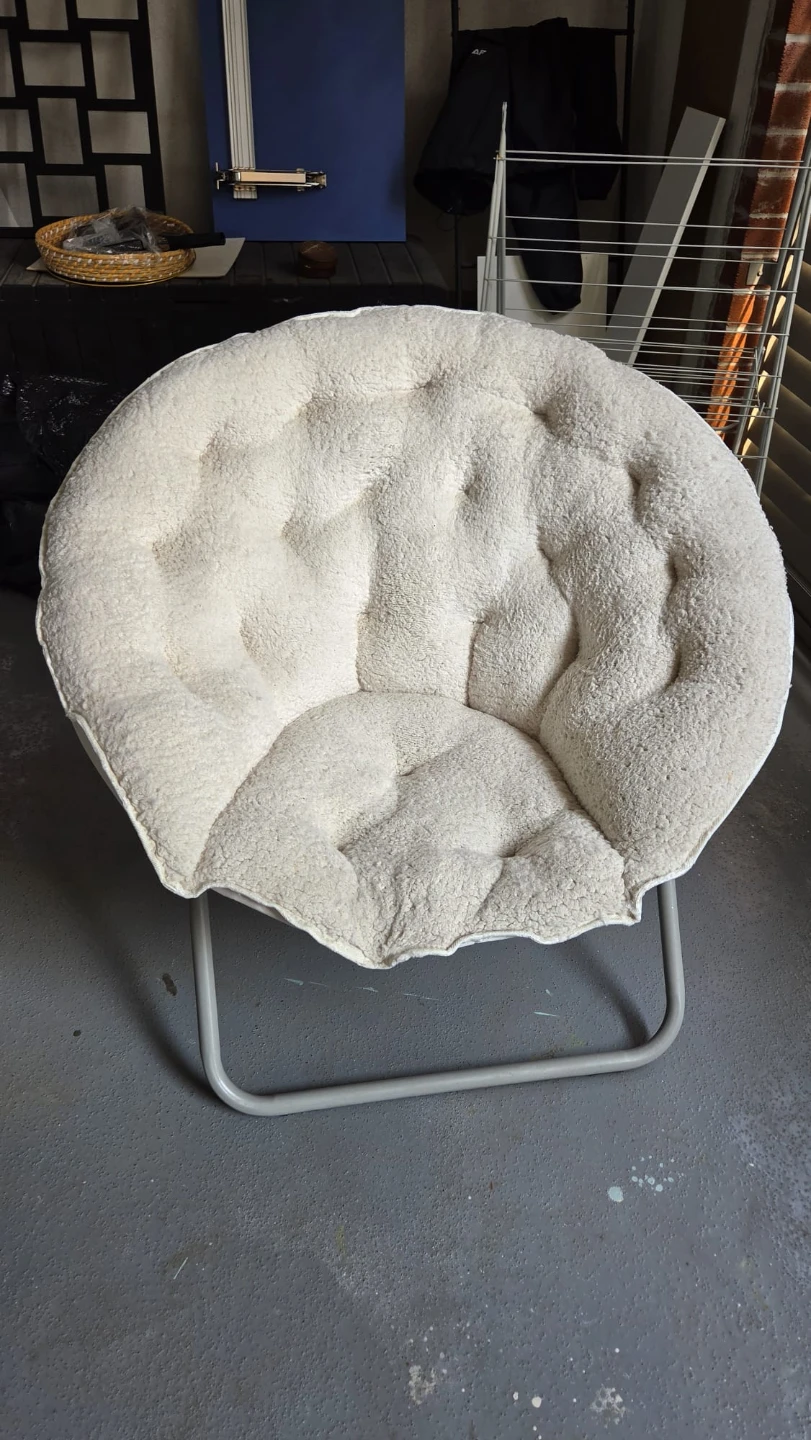 2pce White Faux Fur Saucer Chair