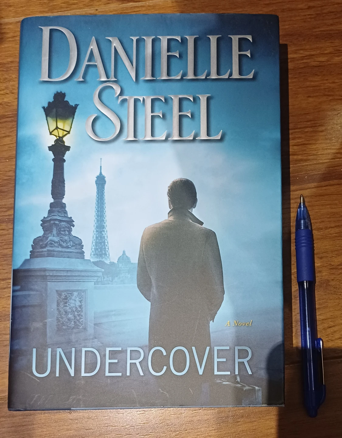 Danielle Steel, hardcover: 'Undercover'