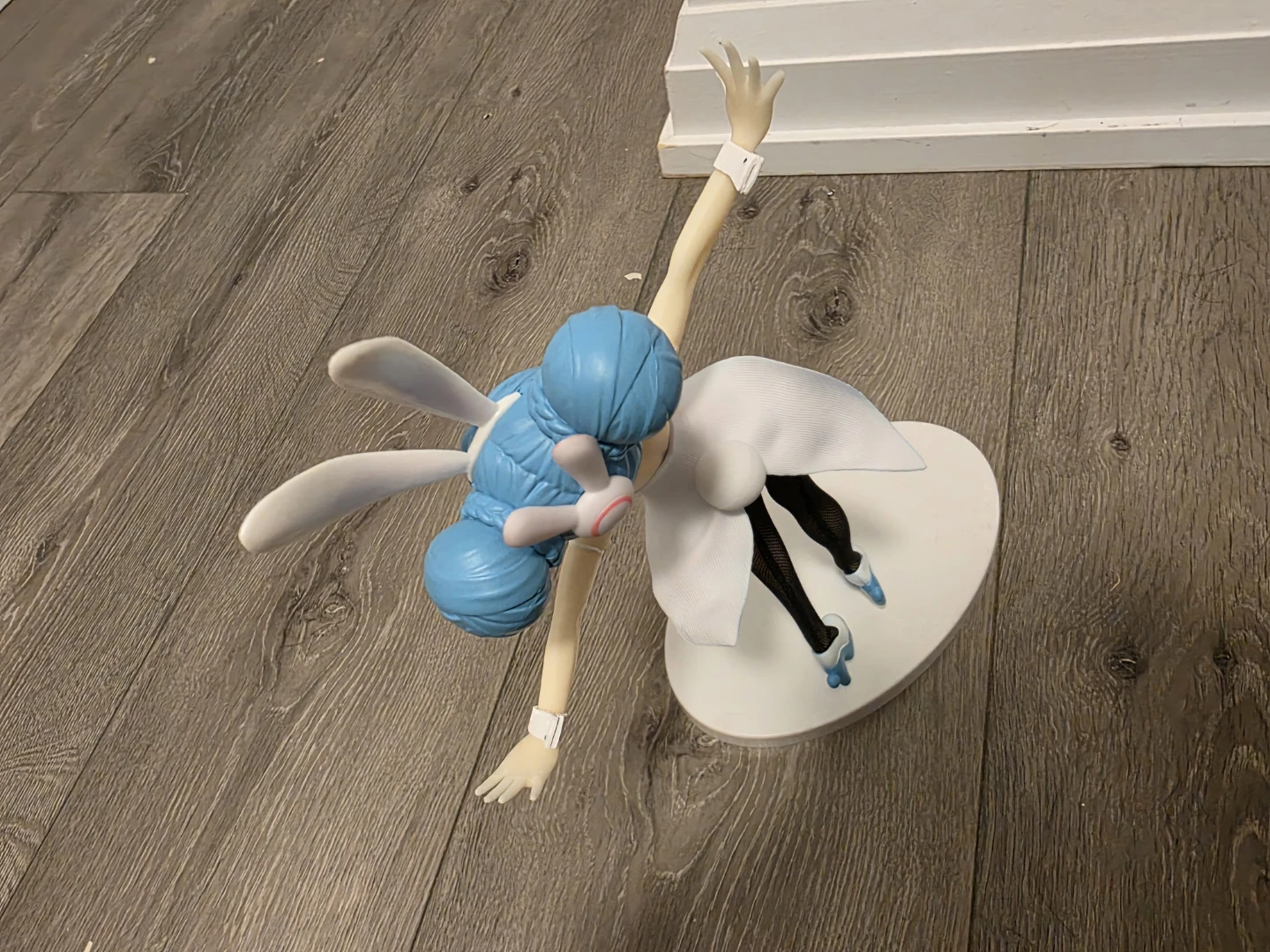 Hatsune Miku Bunny Figure - photo 4