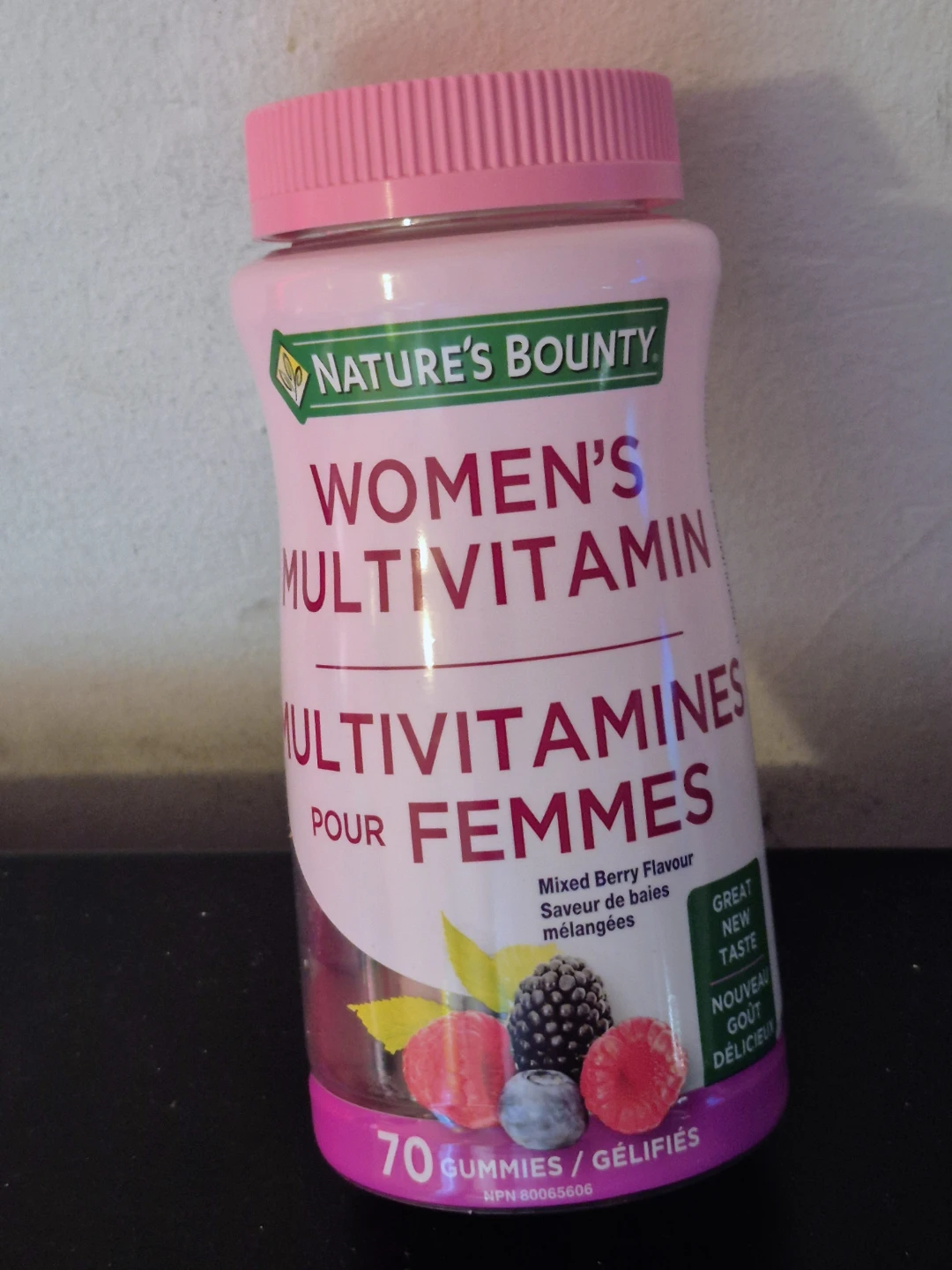 BNIB)Nature's Bounty Women's Multivitamin Gummies - Mixed Berry