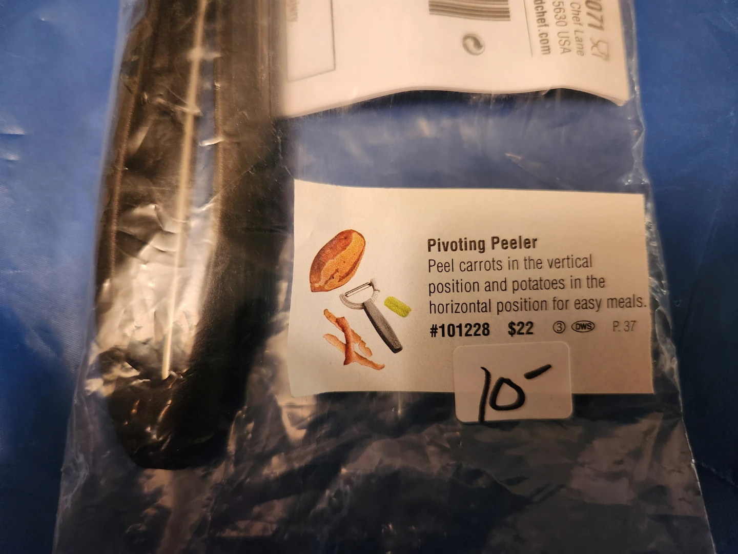 Pampered Chef Pivoting Vegetable Peeler - photo 2